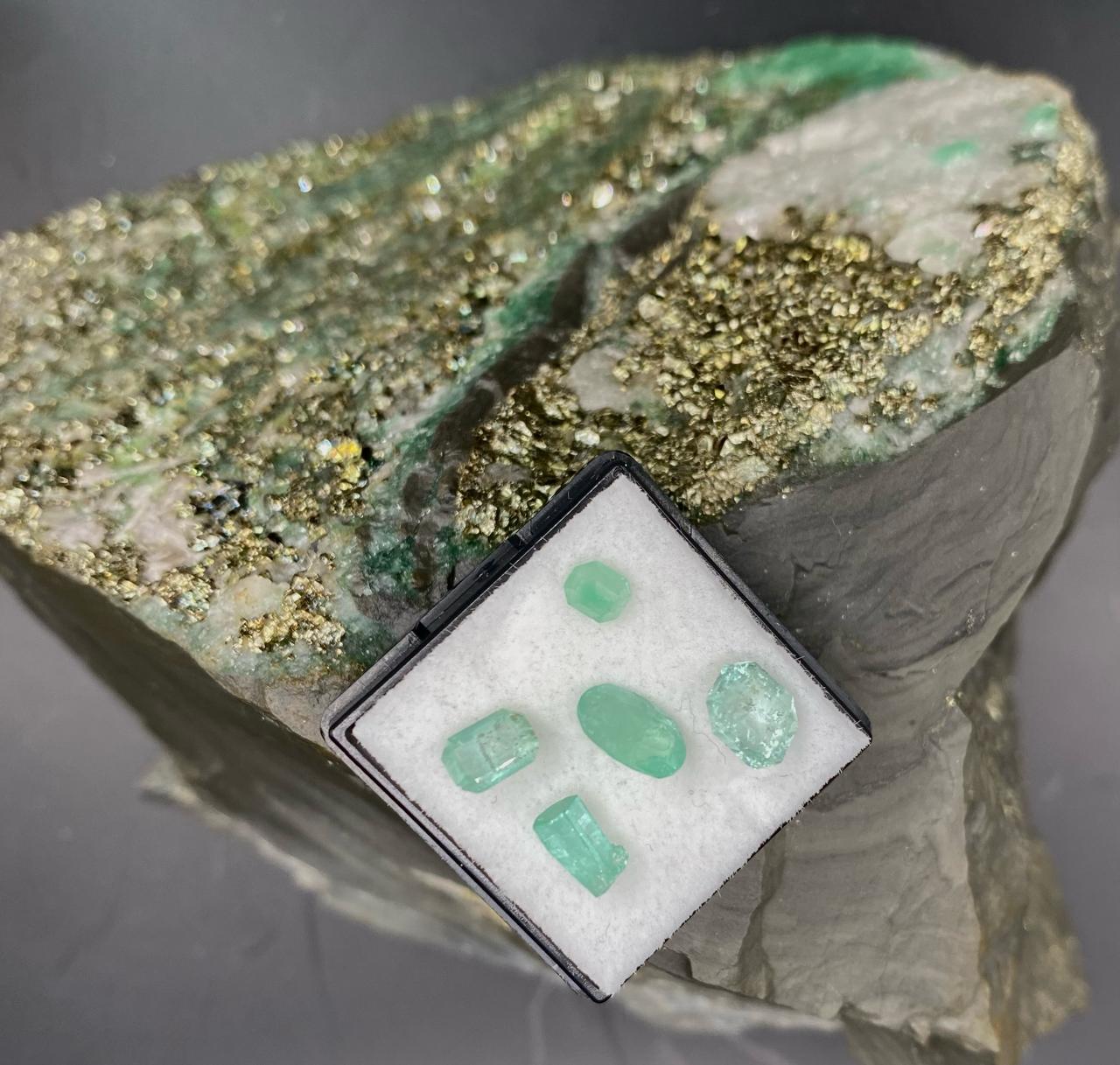 Cristales de Esmeralda Natural