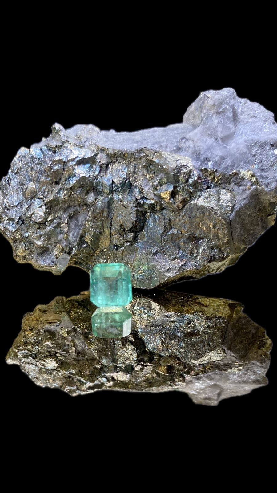 Esmeralda Verde Natural de Chivor 