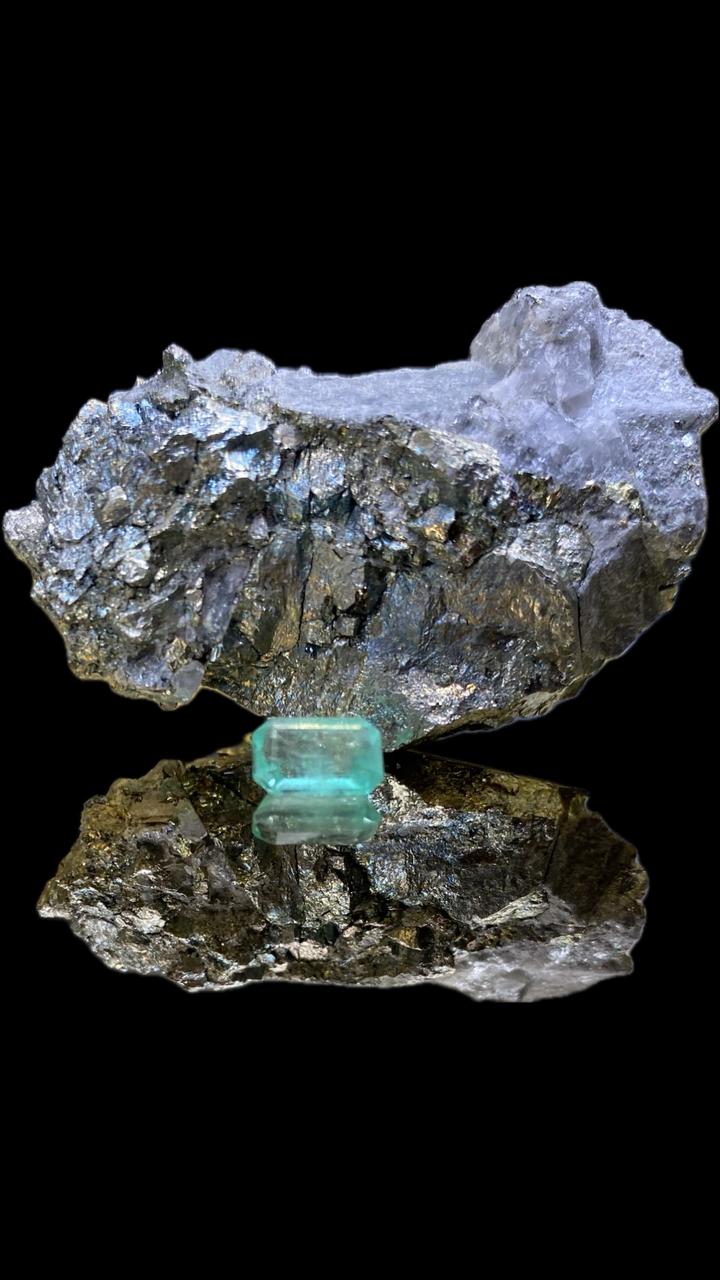 Esmeralda Natural "Susurro de Luz"