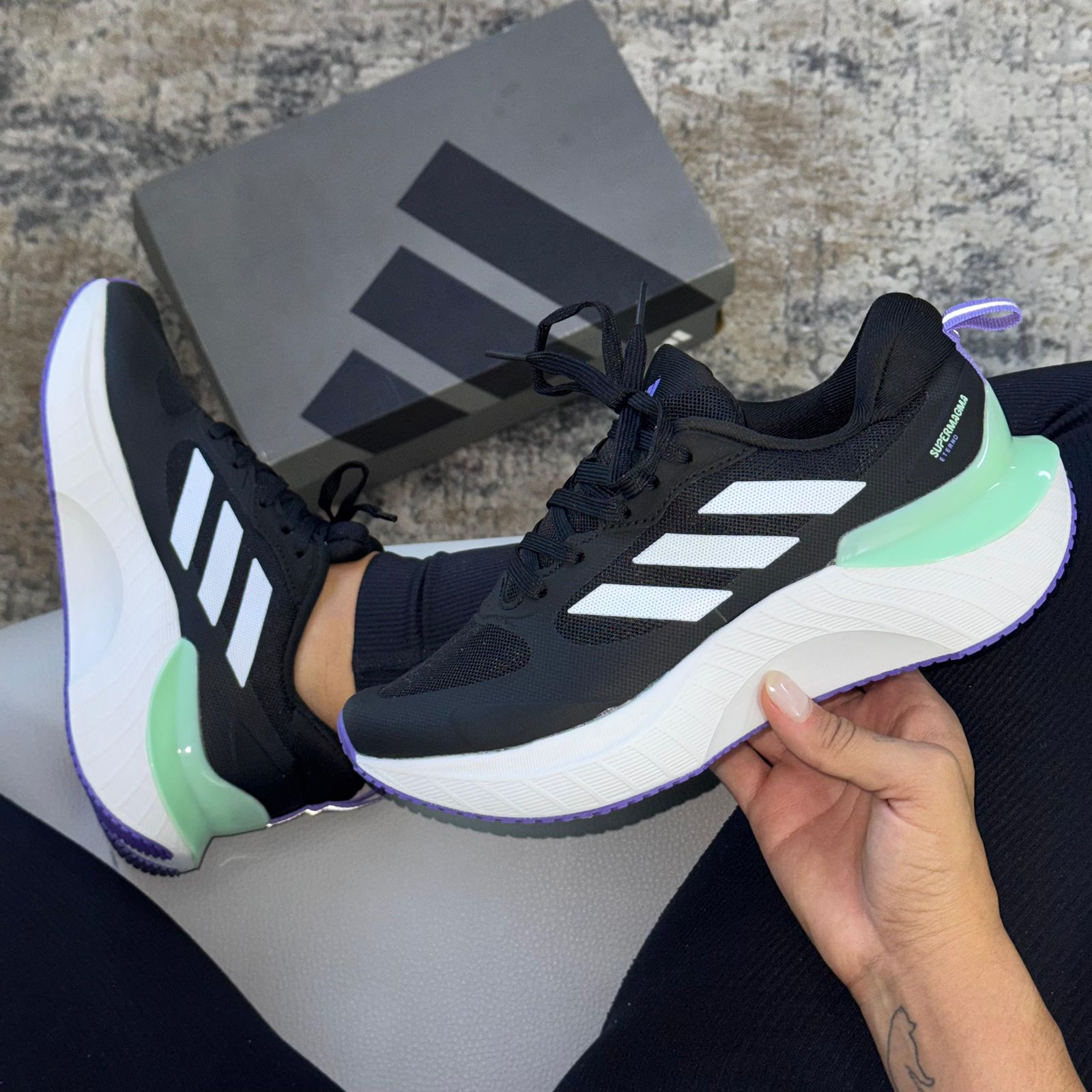 ADIDAS SUPERMAGMA
