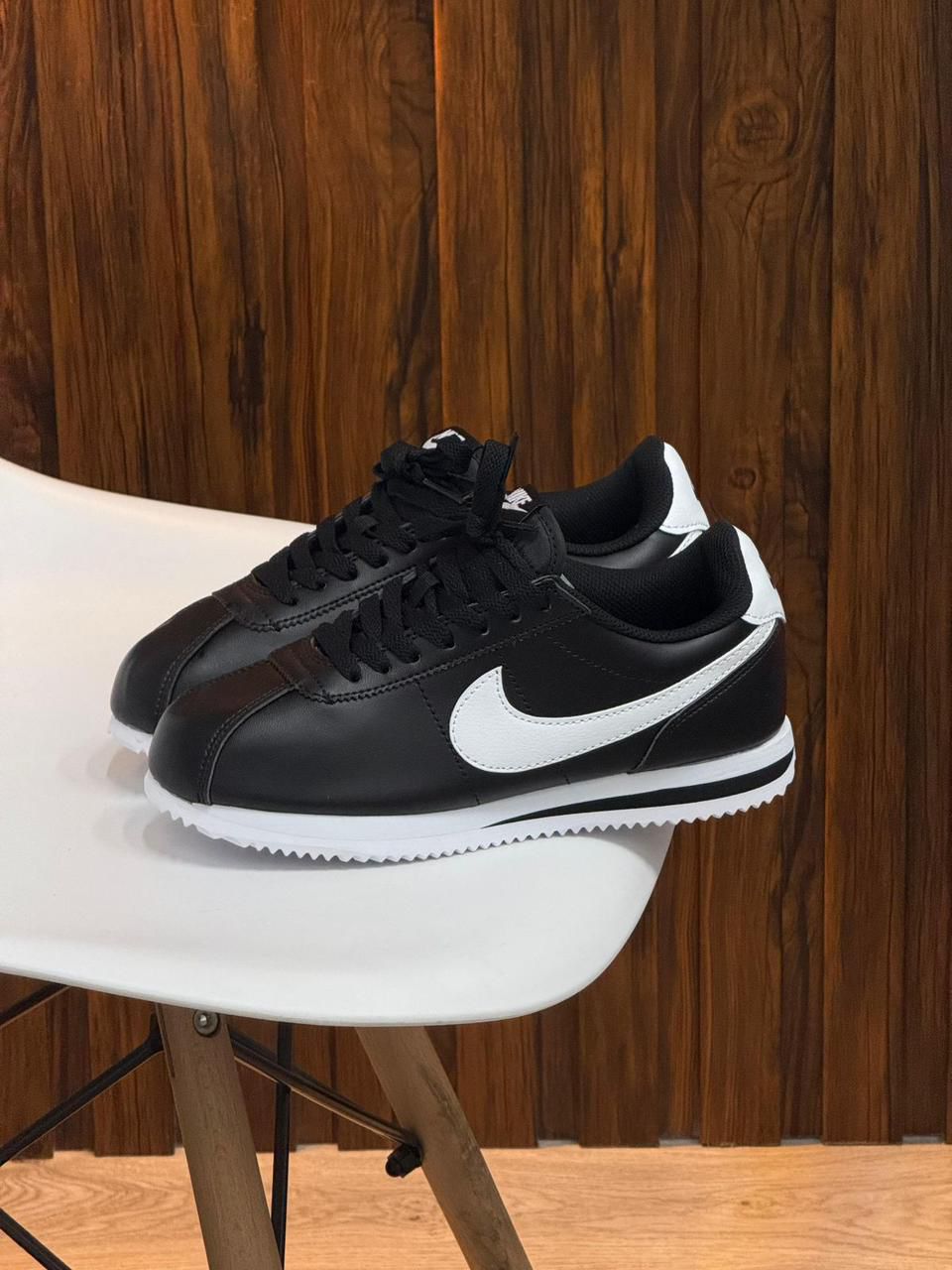 NIKE CORTEZ