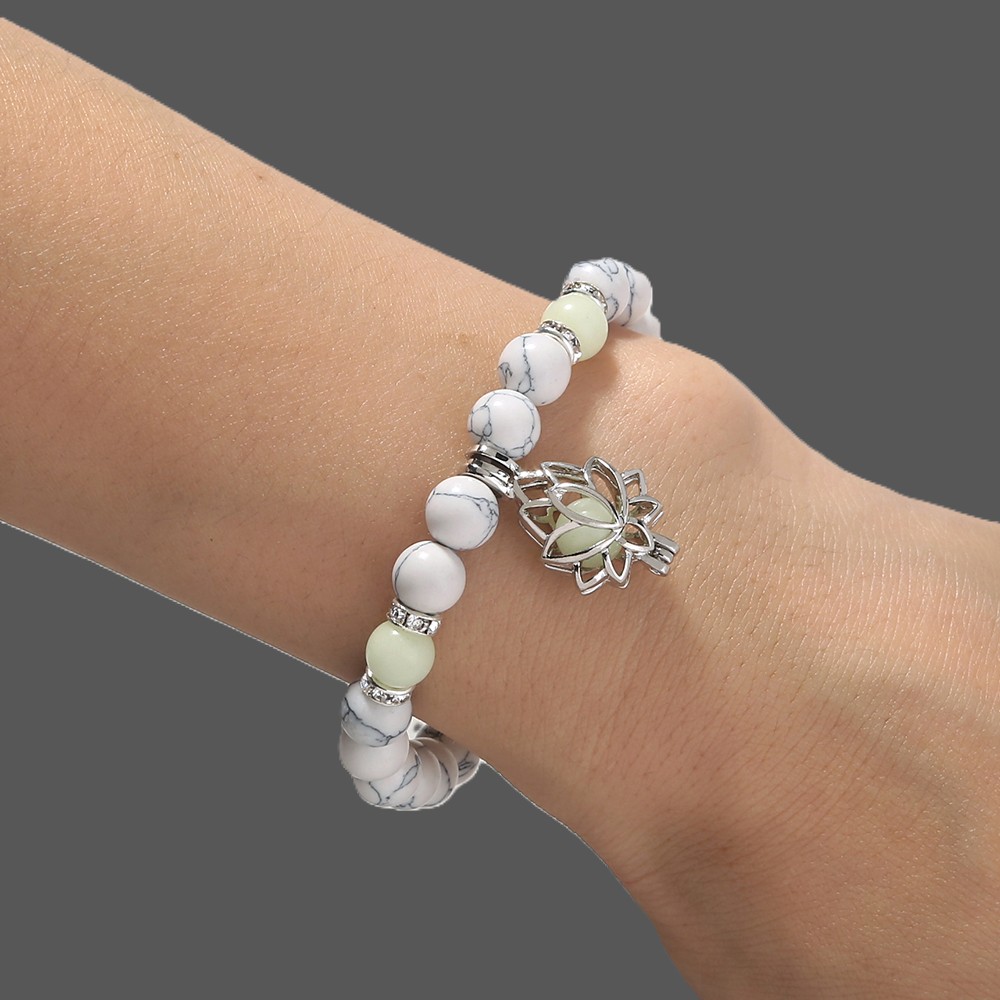 Bracelet Lotus Lumineux (Glow in the Dark)