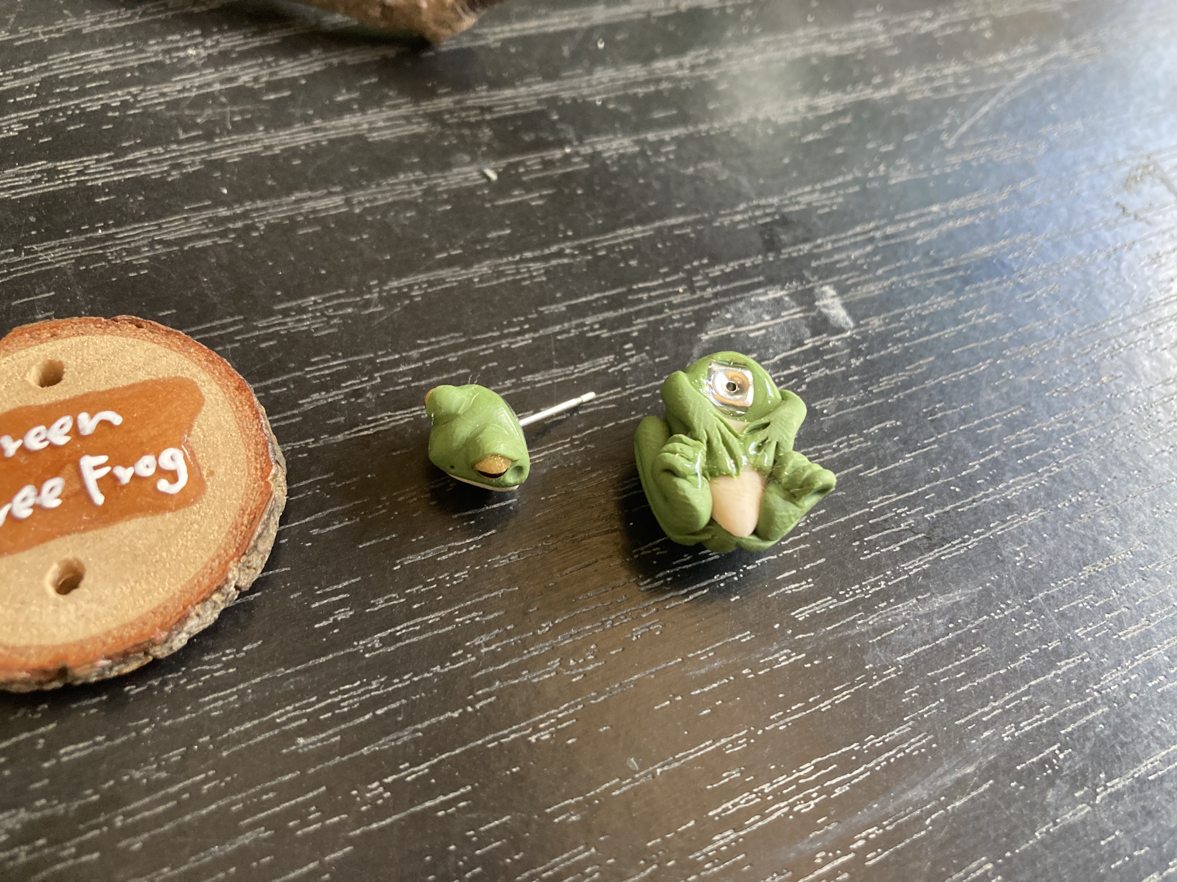 Frog Head Stud and Body Catch