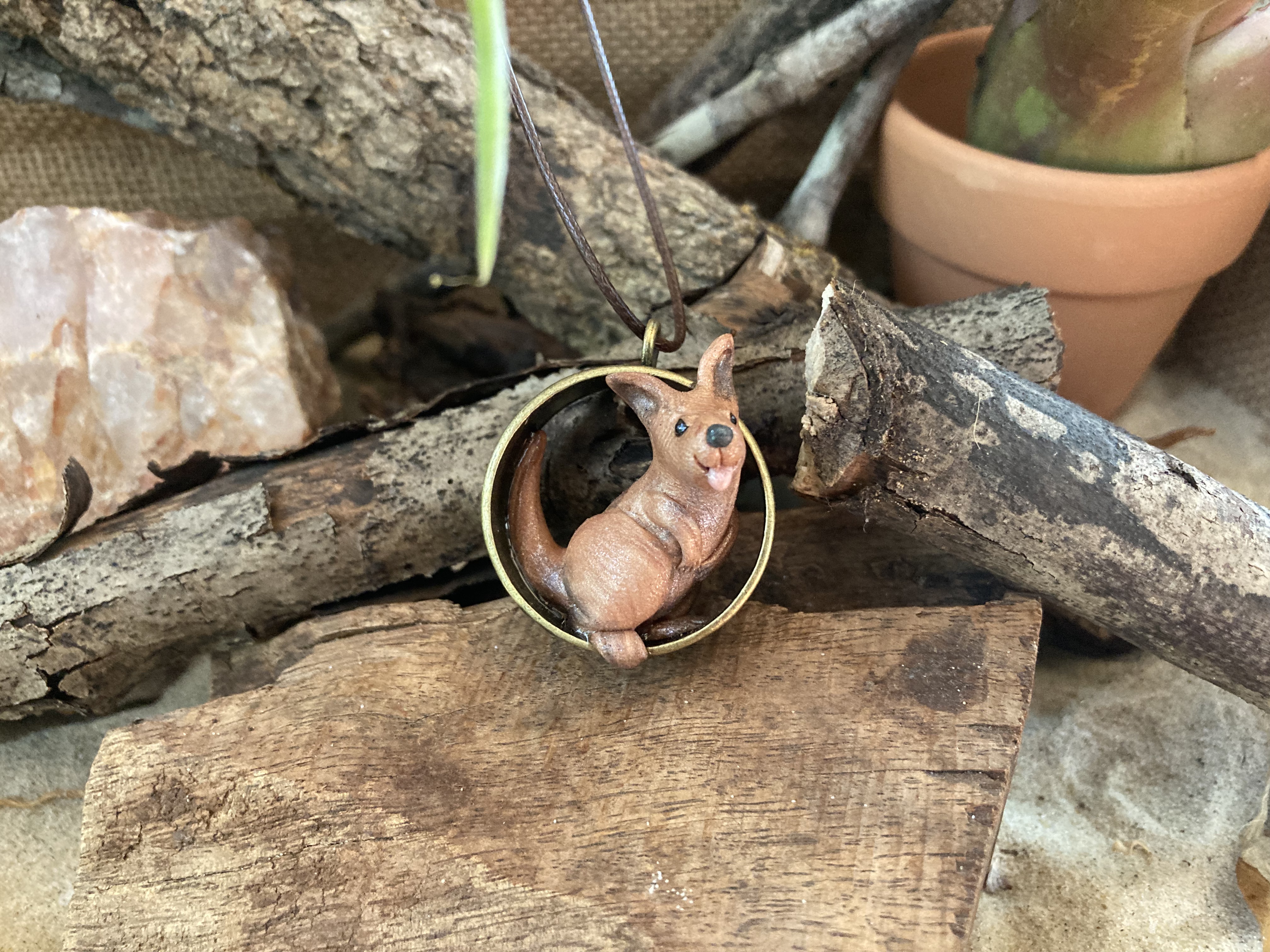 Agile Wallaby Pendant Necklace