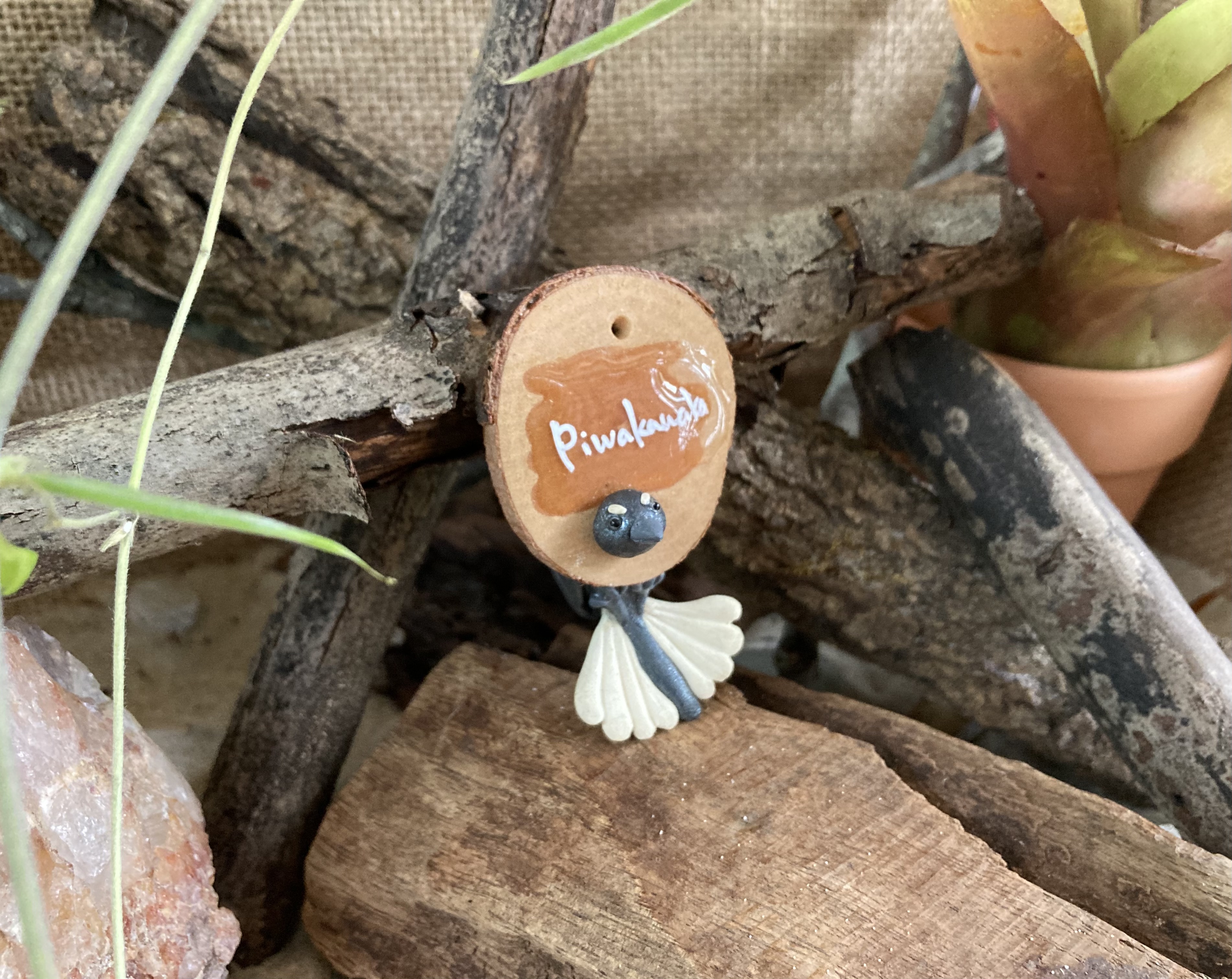 Piwakawaka Head Stud and Body Catch