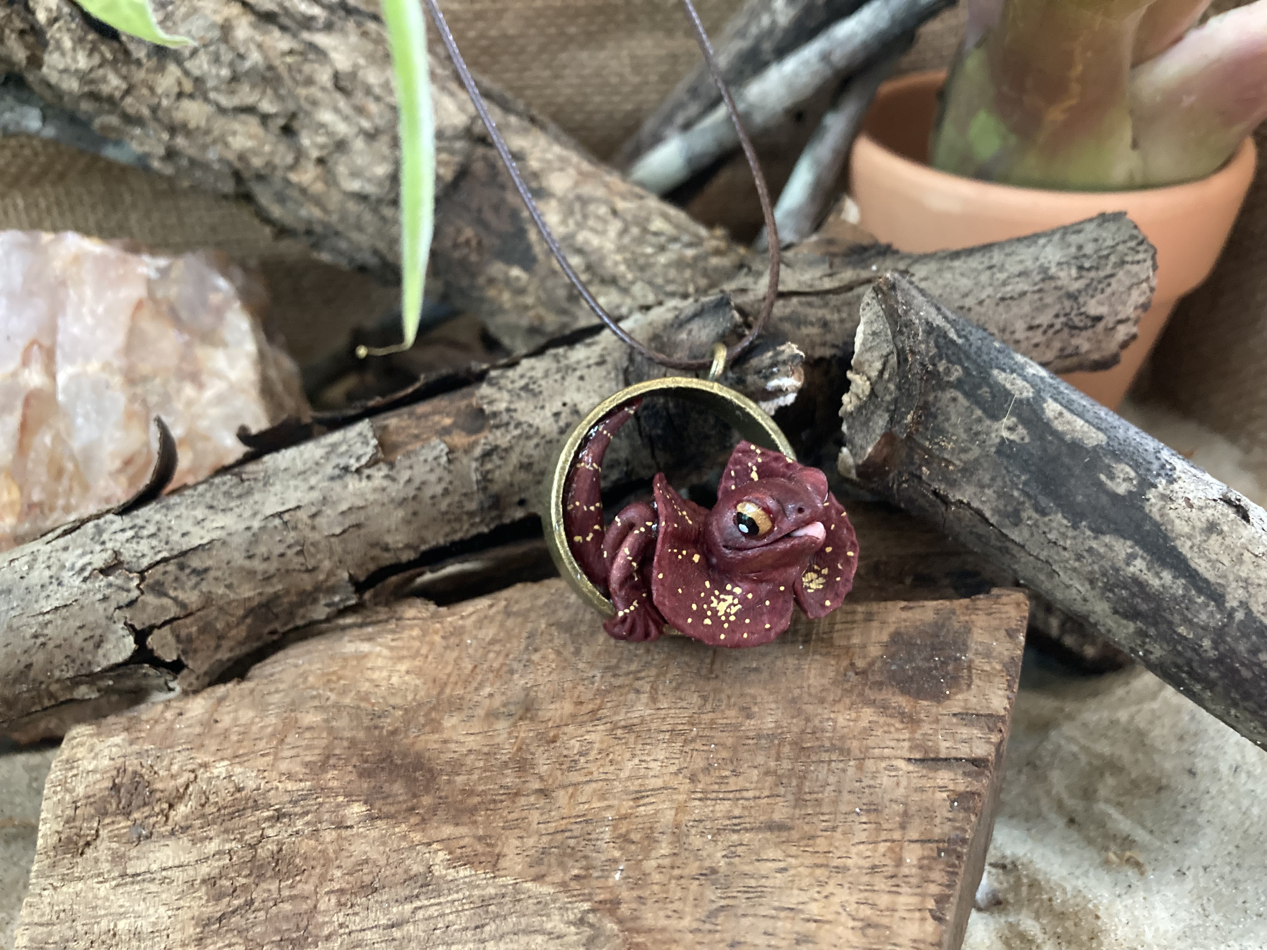 Frill Neck Lizard Pendant Necklace