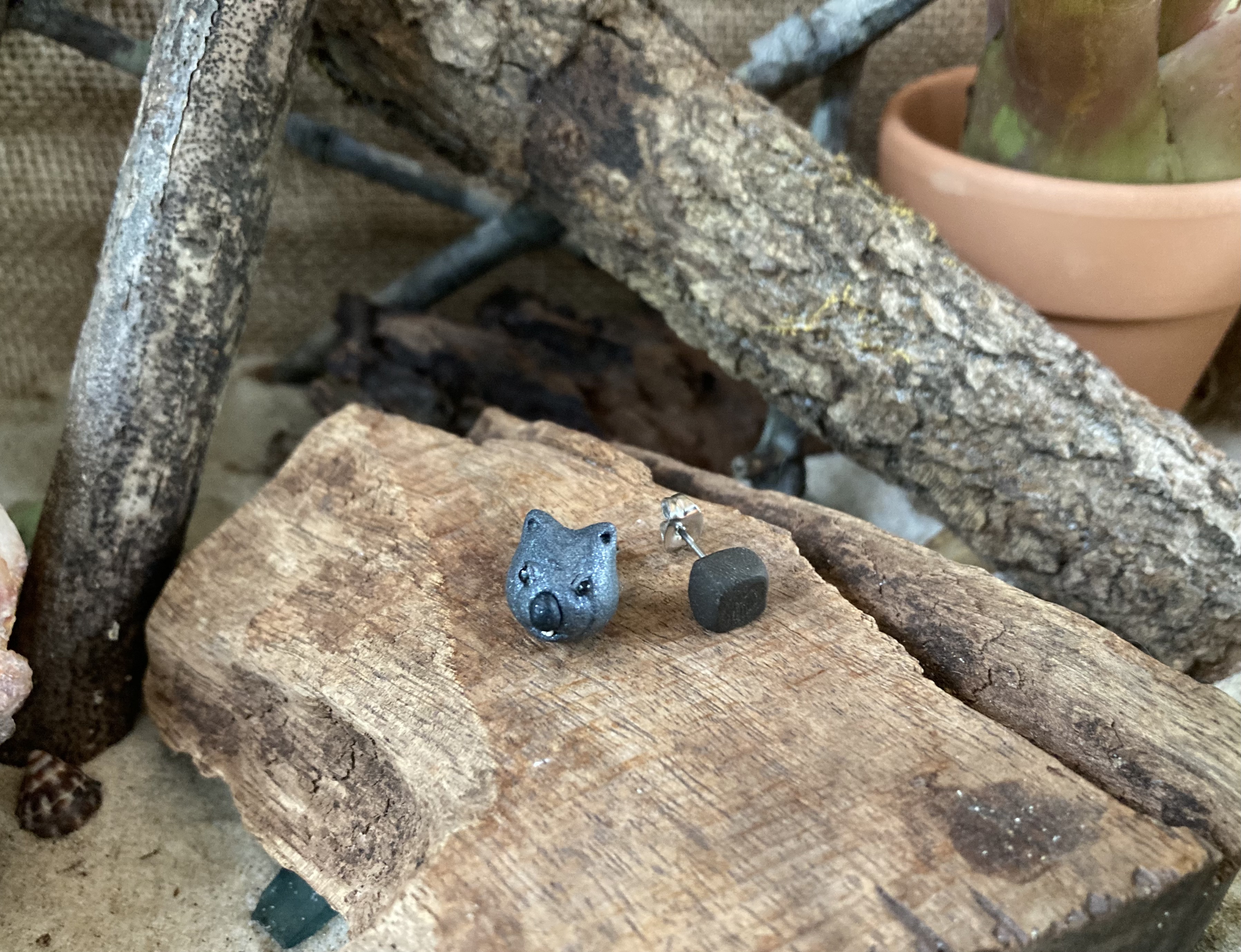 Common Wombat head and Square Poo Studs