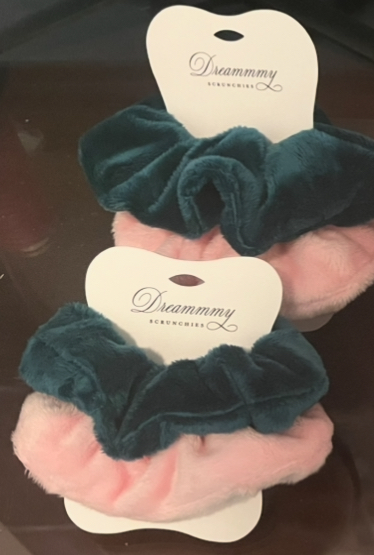 Dreammmy Velvet Scrunchies