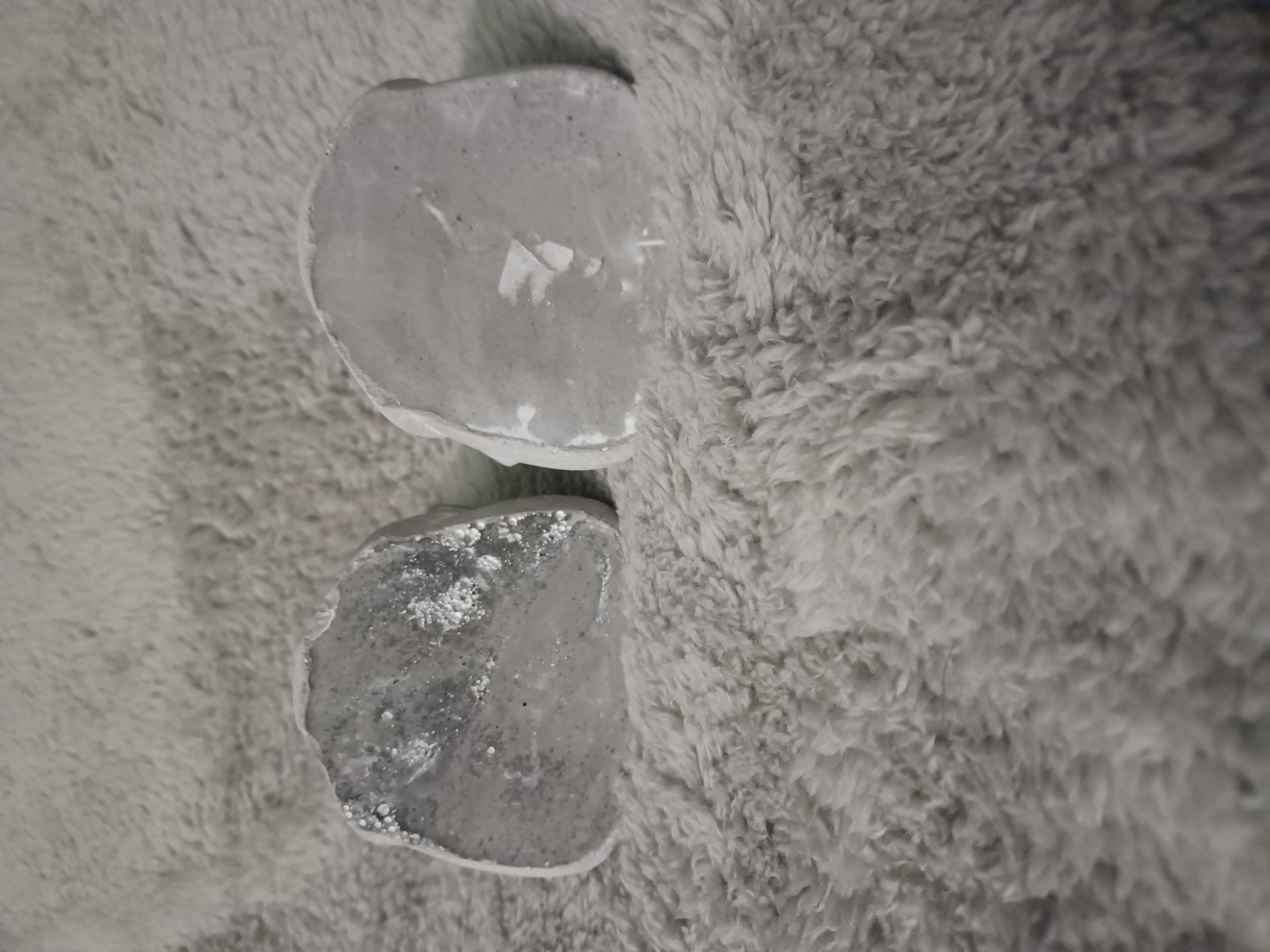 lot de deux Statues Bouddha en plâtre 