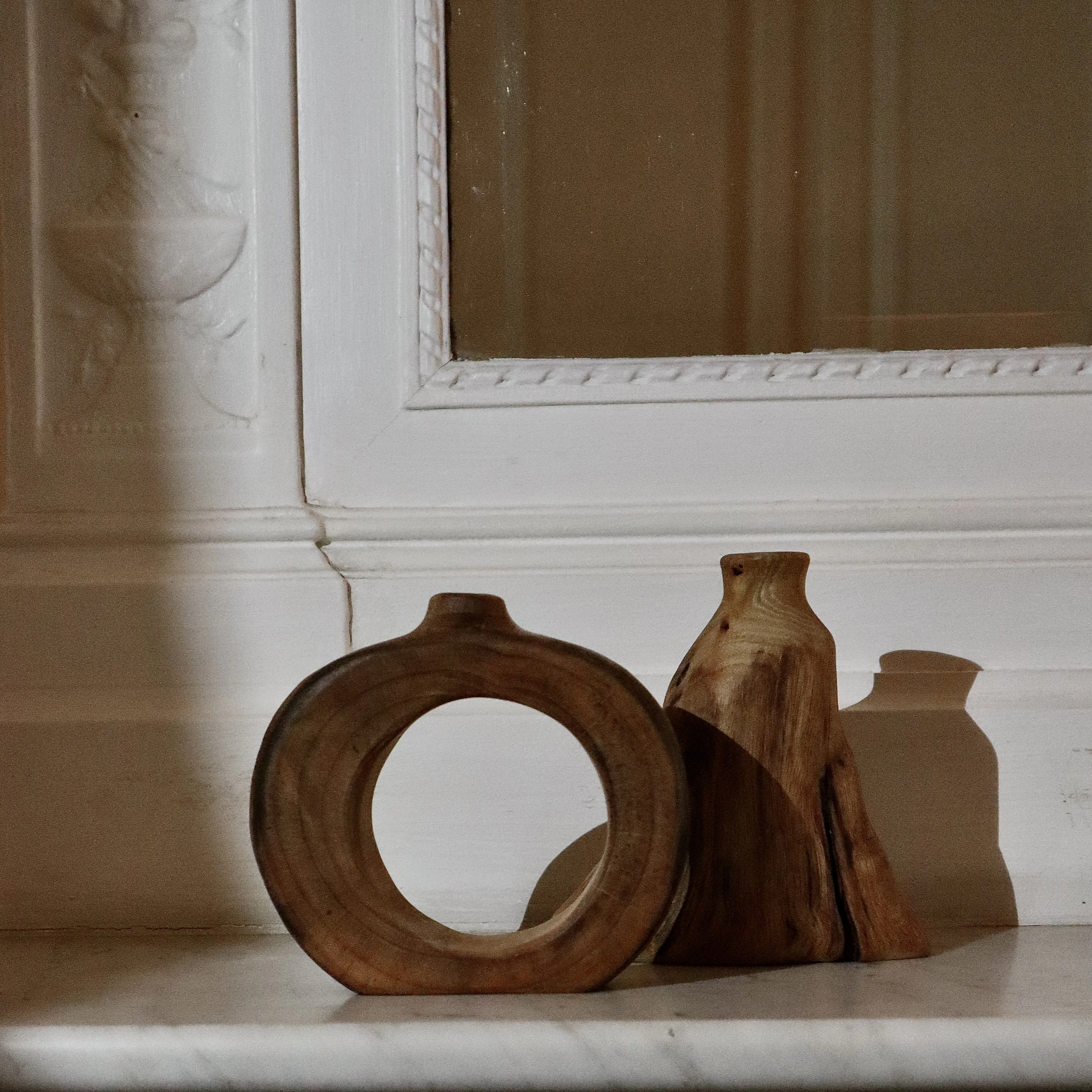 Circular Hollow Cedarwood Vase