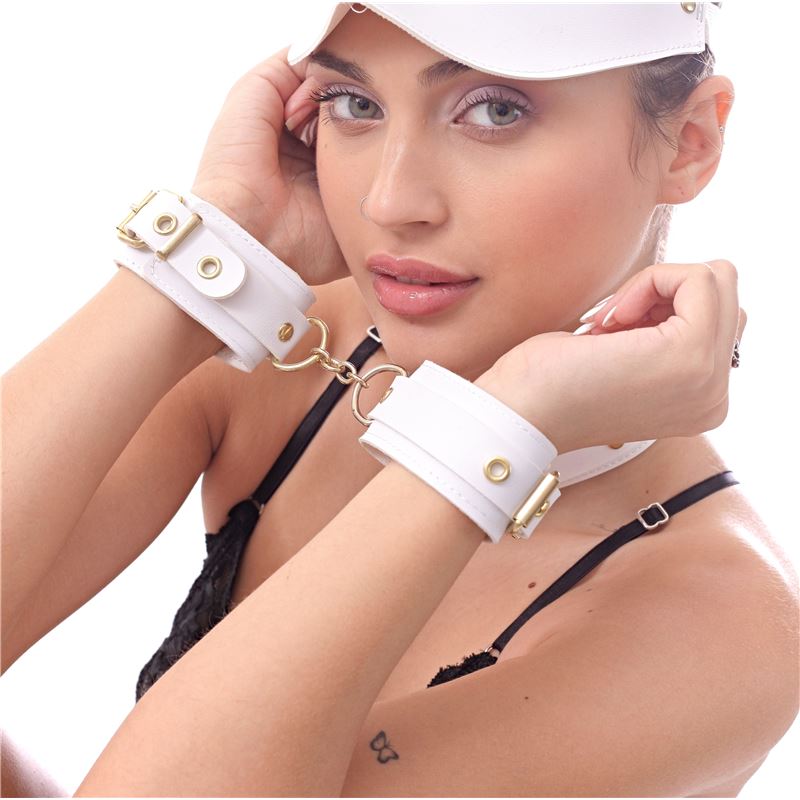 ESPOSAS LUXURY CON CADENA BLANCO Y HERRAJES DORADO