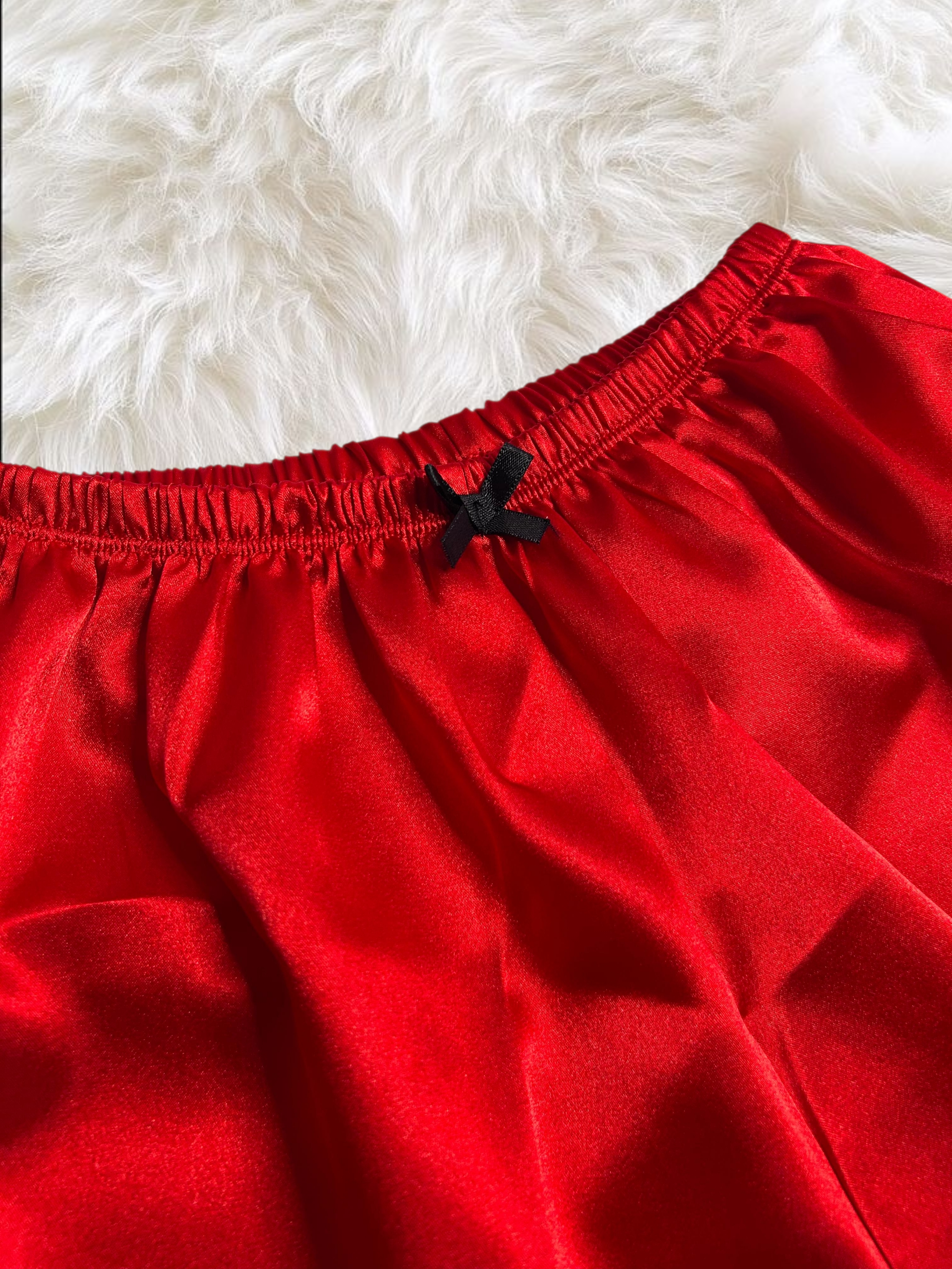 Conjunto de pijama de satén rojo