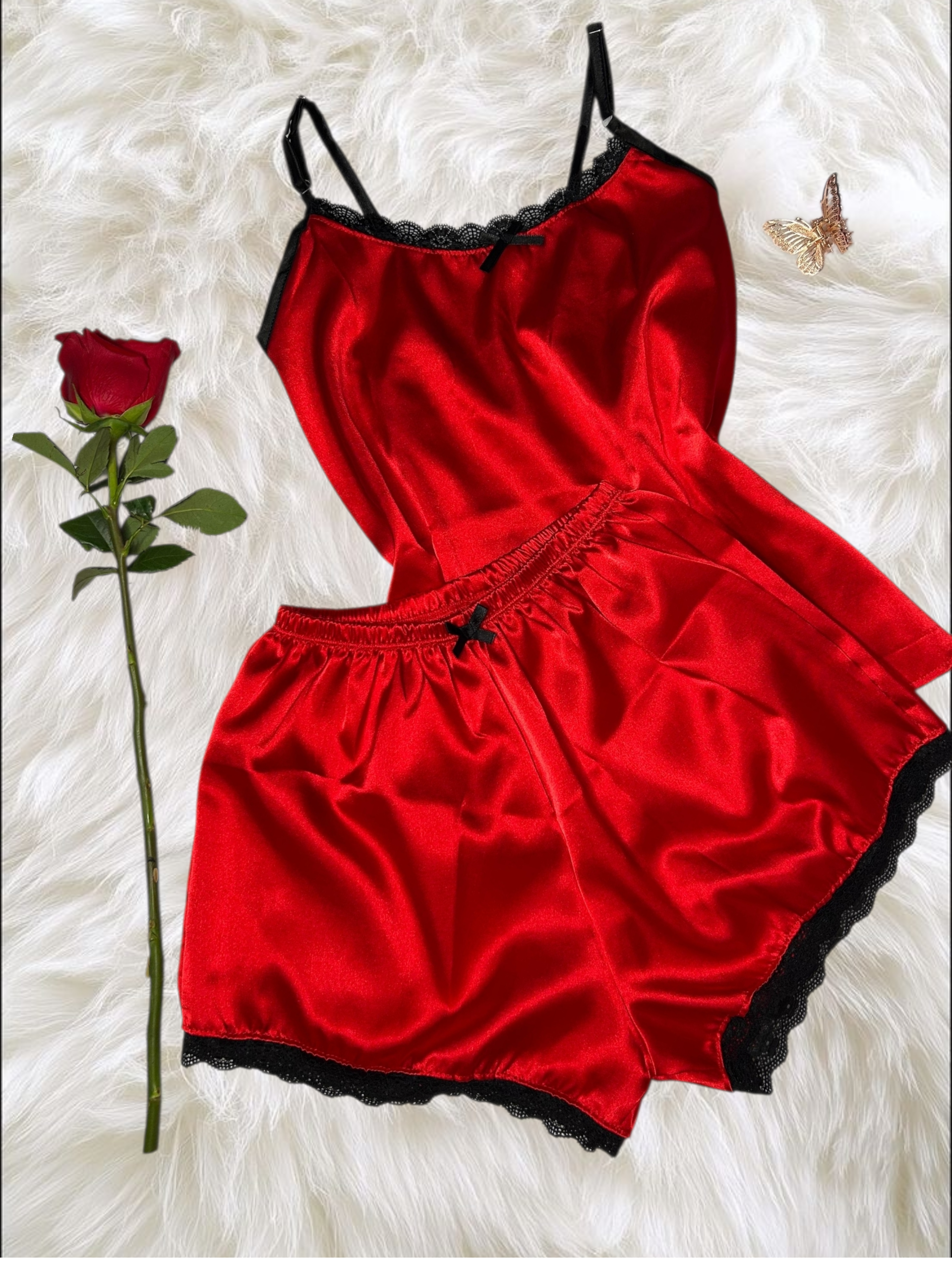 Conjunto de pijama de satén rojo
