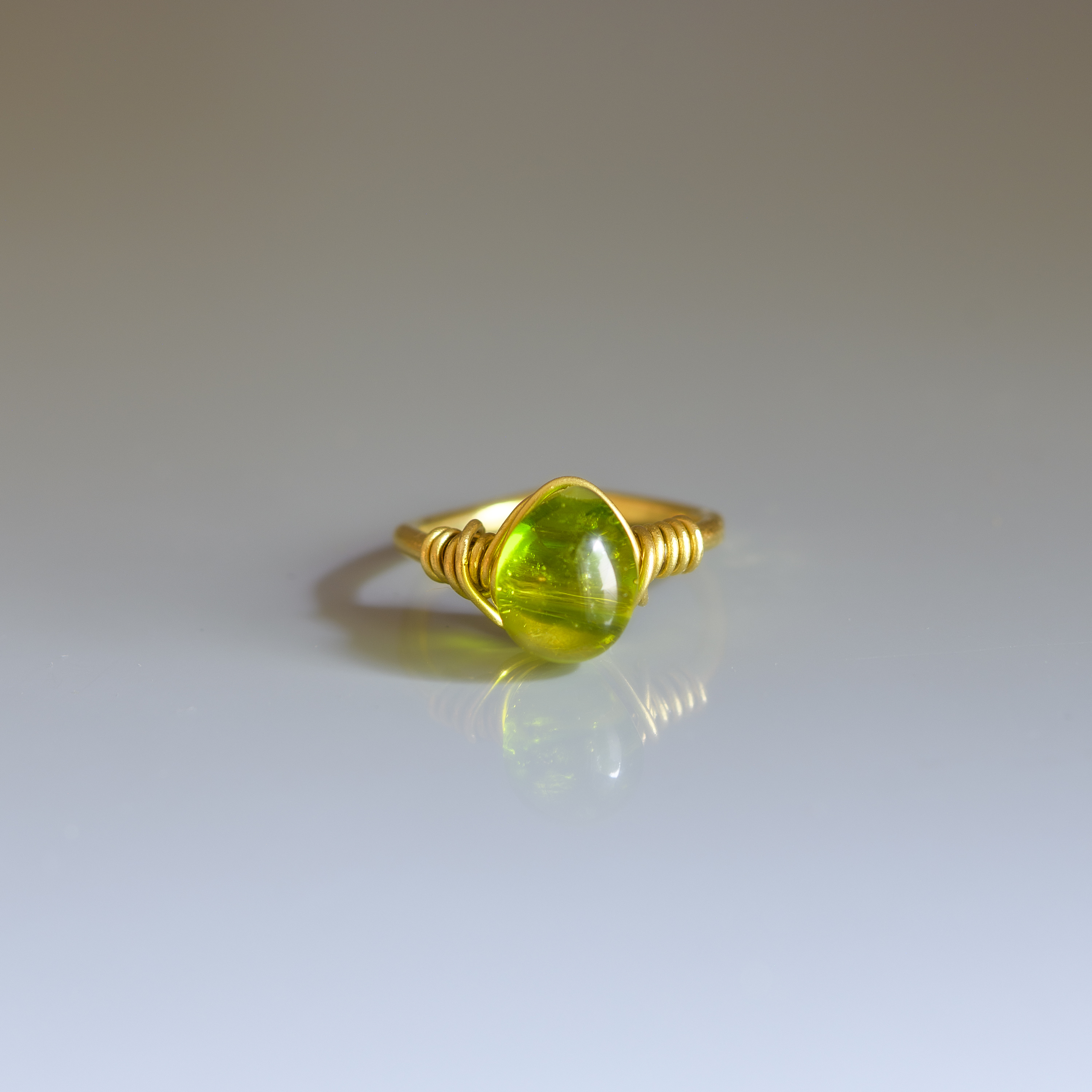 Gold Wire Green Gemstone Ring