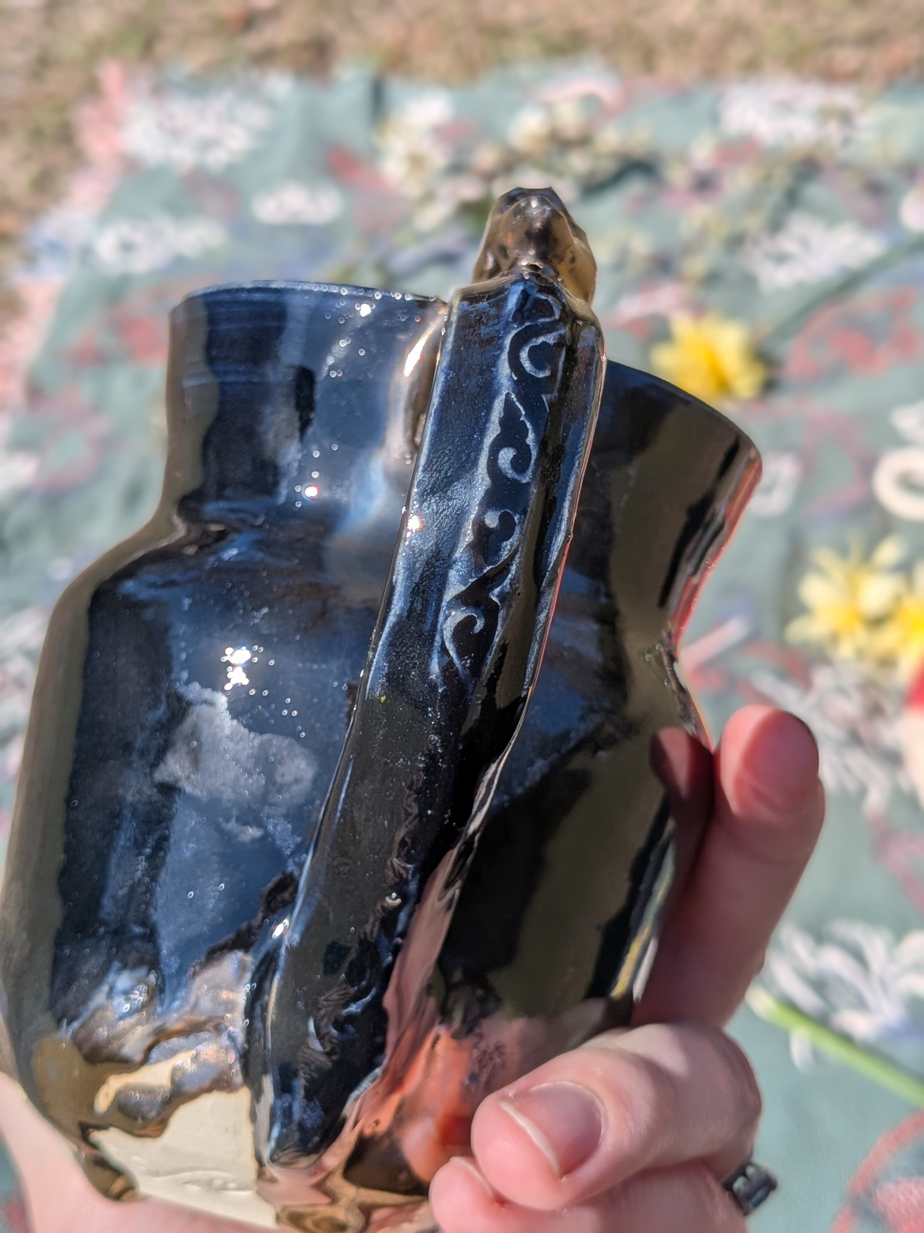 Black Porcelain Mug with Gold Bird