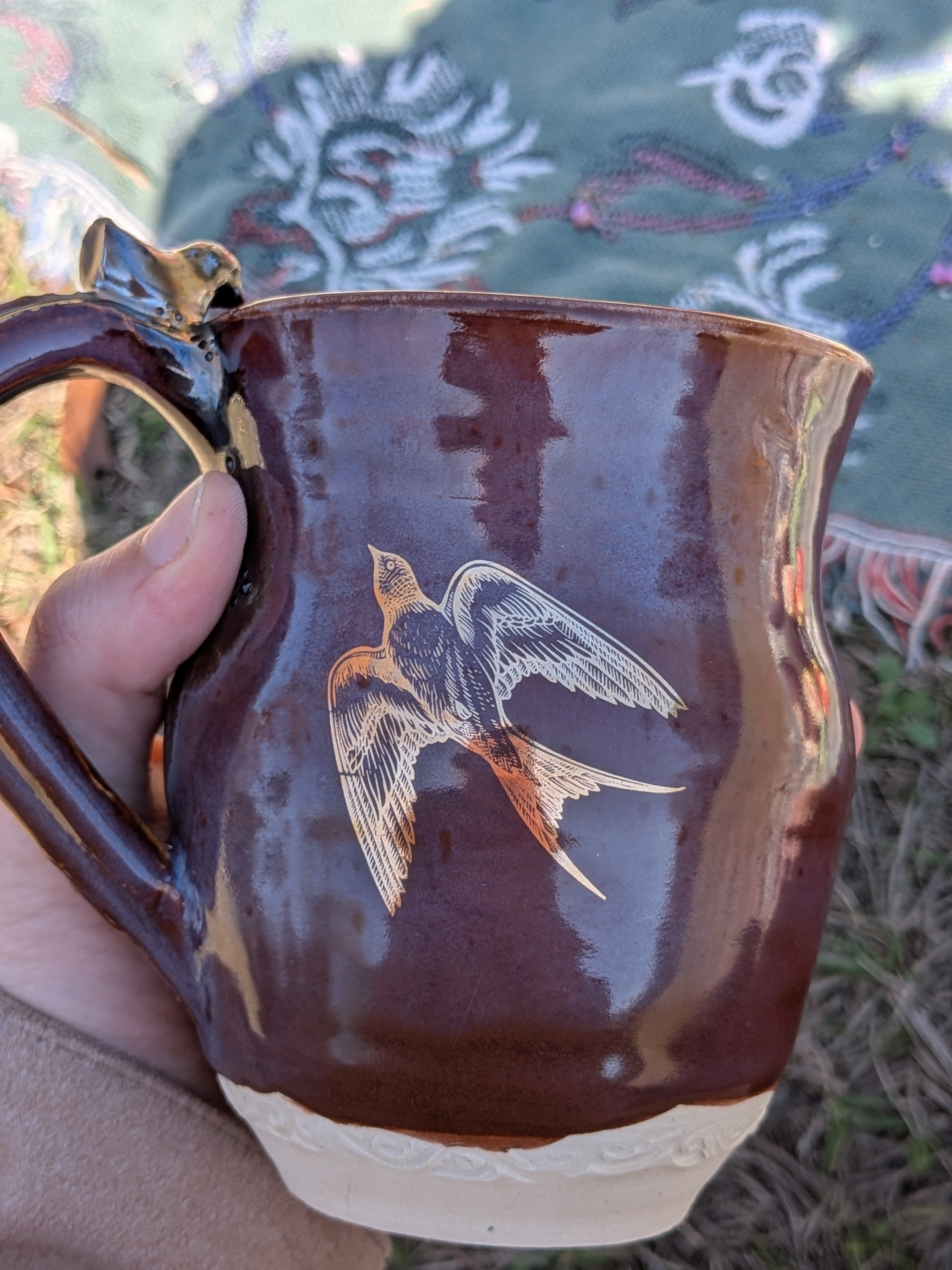 Gold Overglaze Birds Smokey Merlot Mug