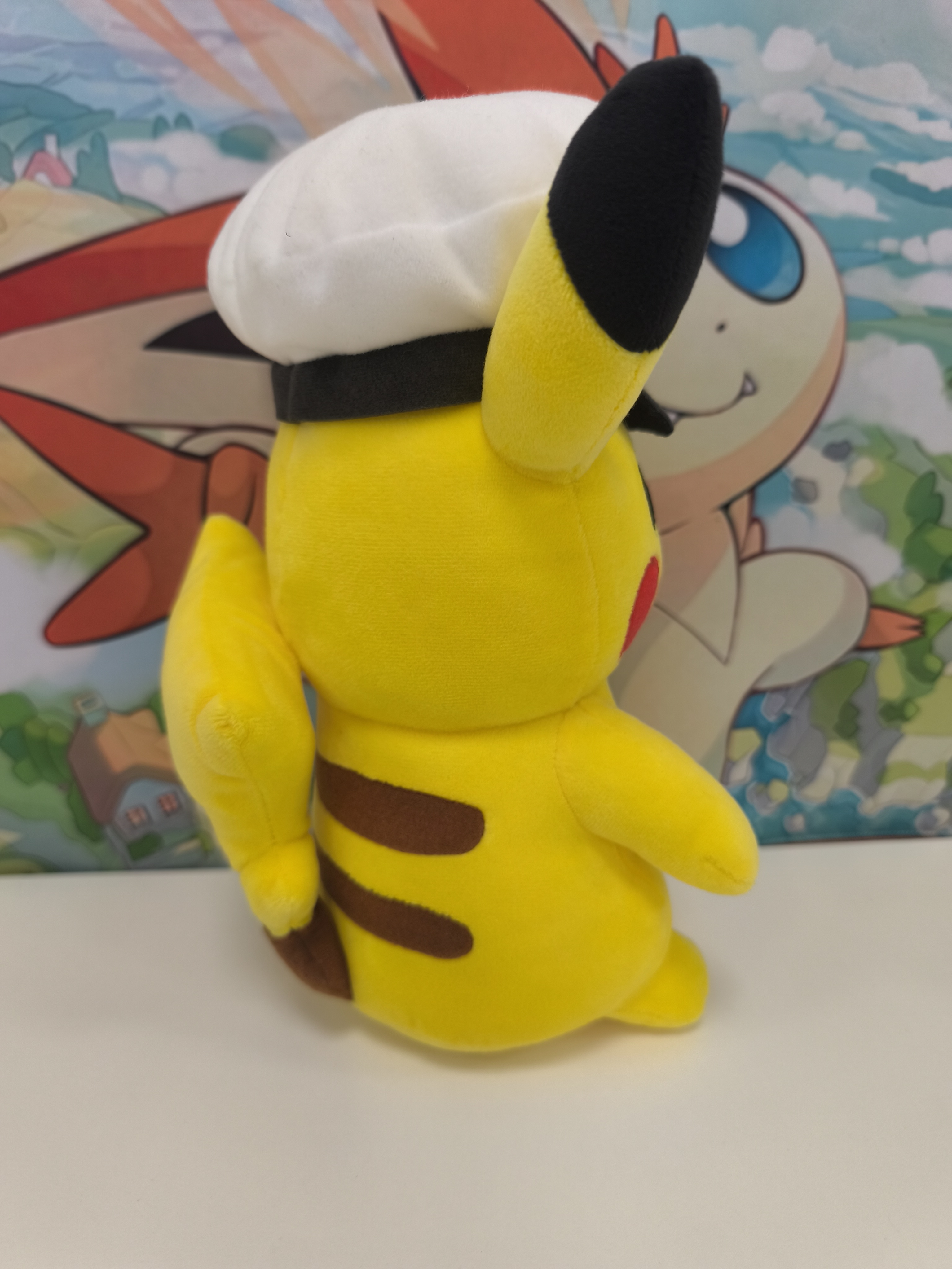 Peluche de Capitán Pikachu 28cm