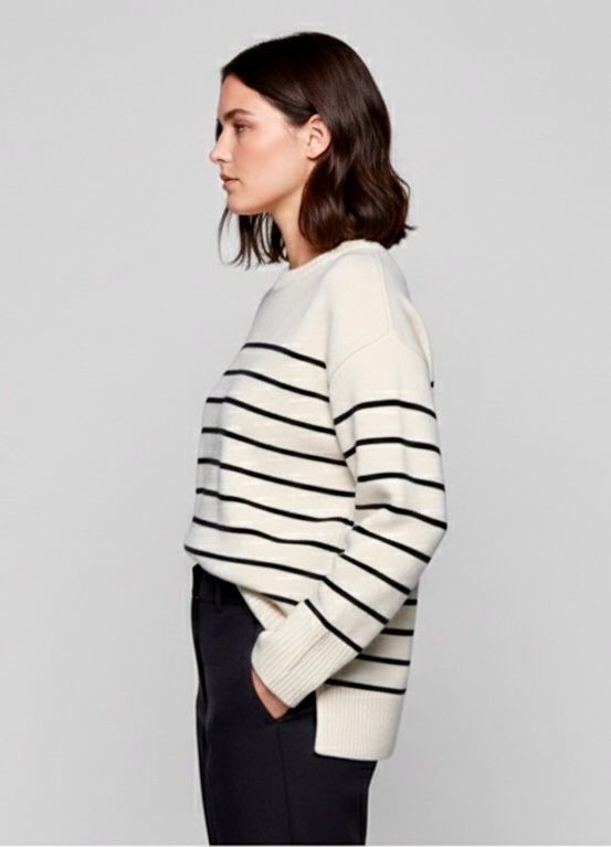 Striped Knitted Sweater - Oversize