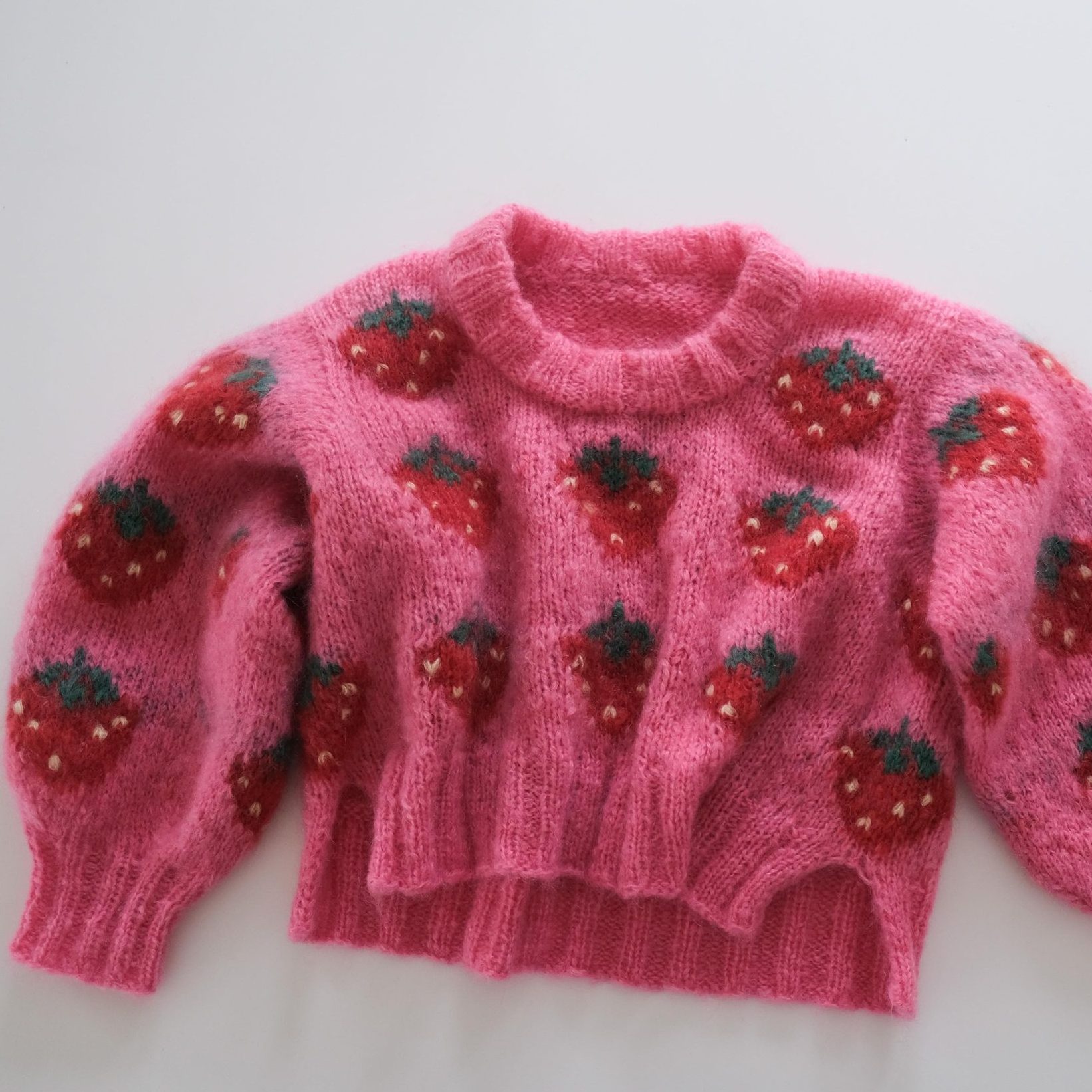 „Fruity Strawberry Sweater“ – Mezgimo rinkinys