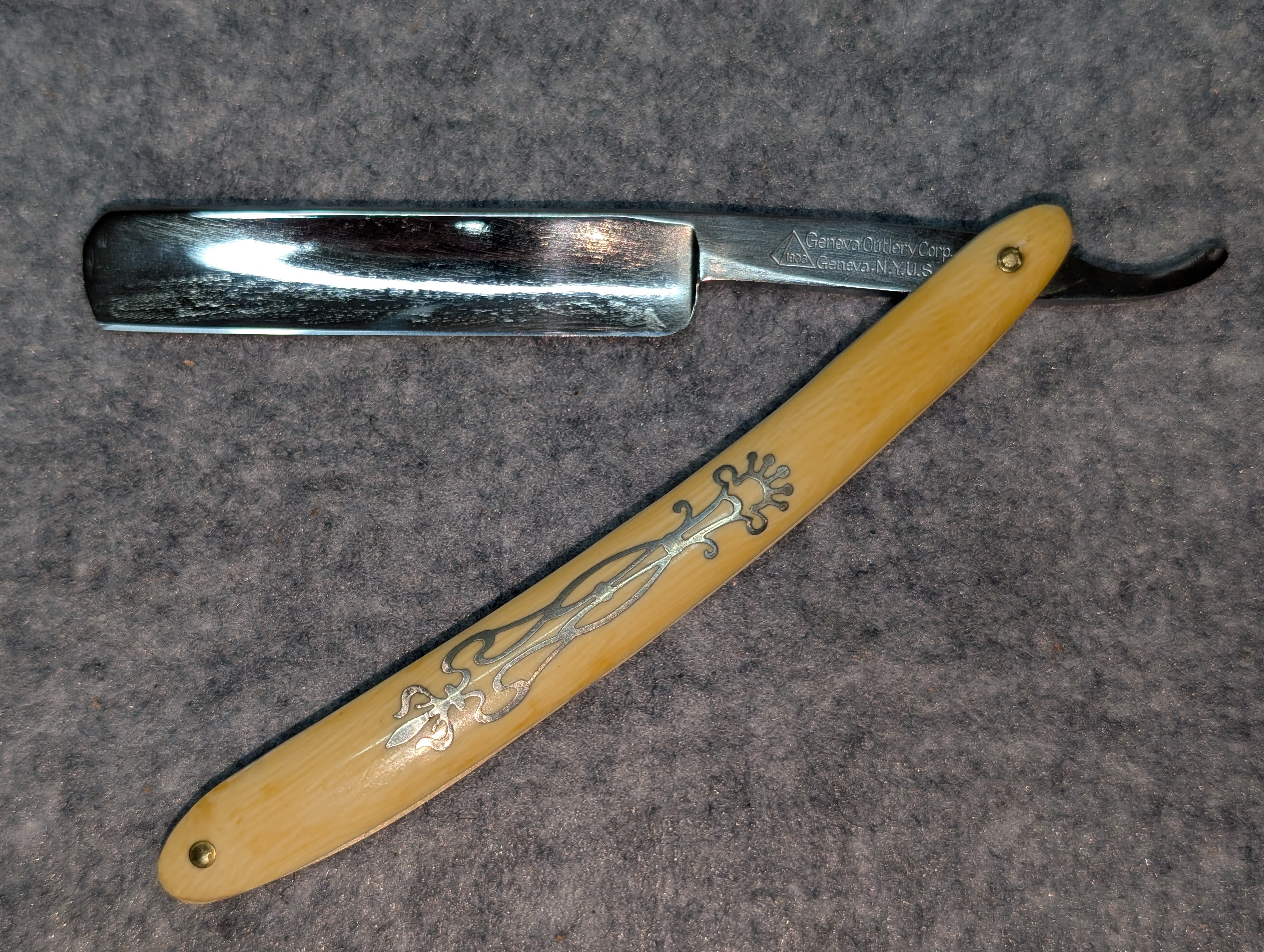 Vintage Geneva Cutlery Pyramid