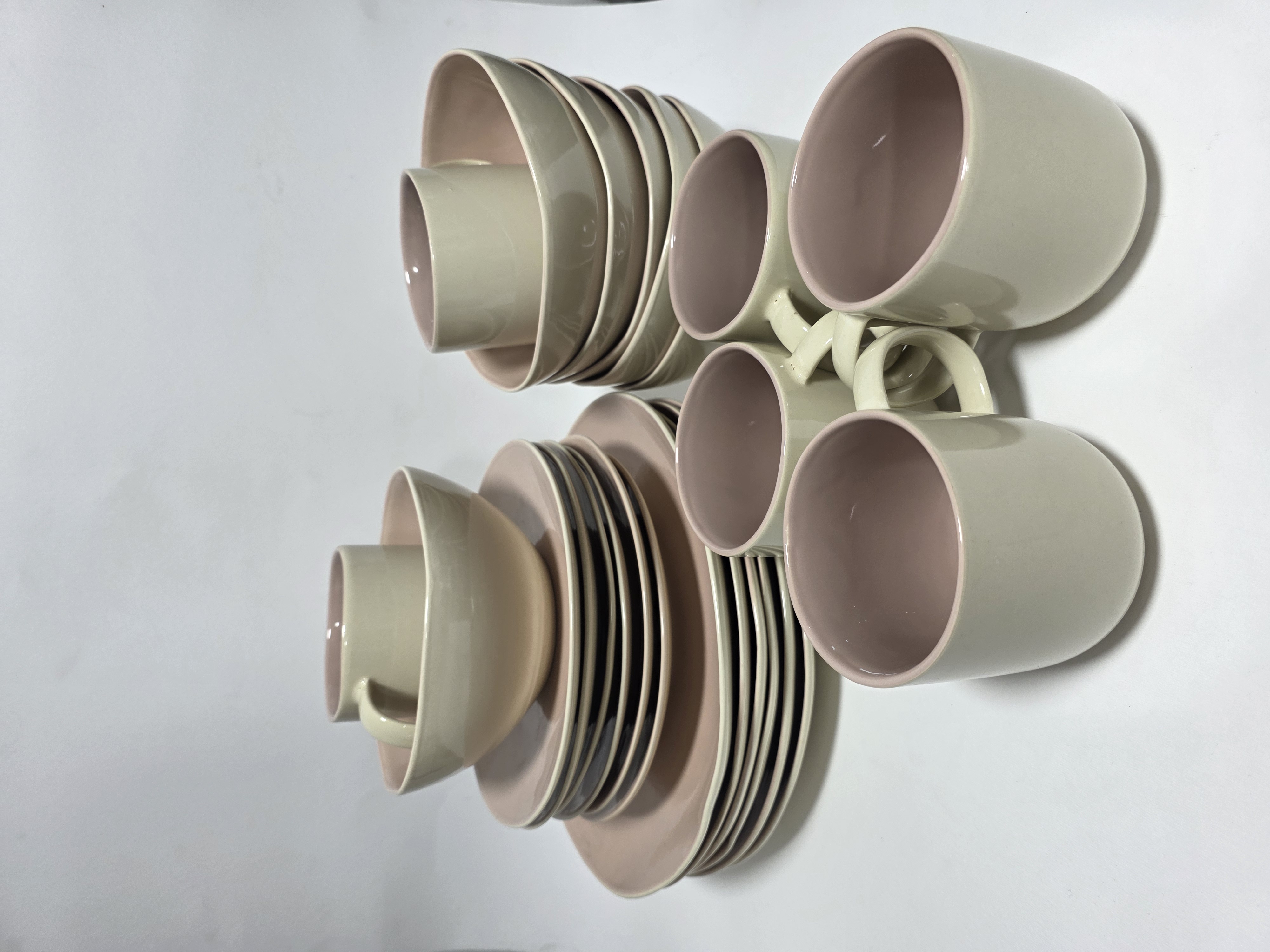 Elegant ceramic Dinnerware Set