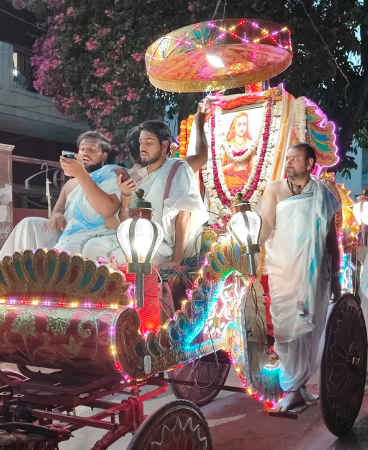 Shobha Yatra seva