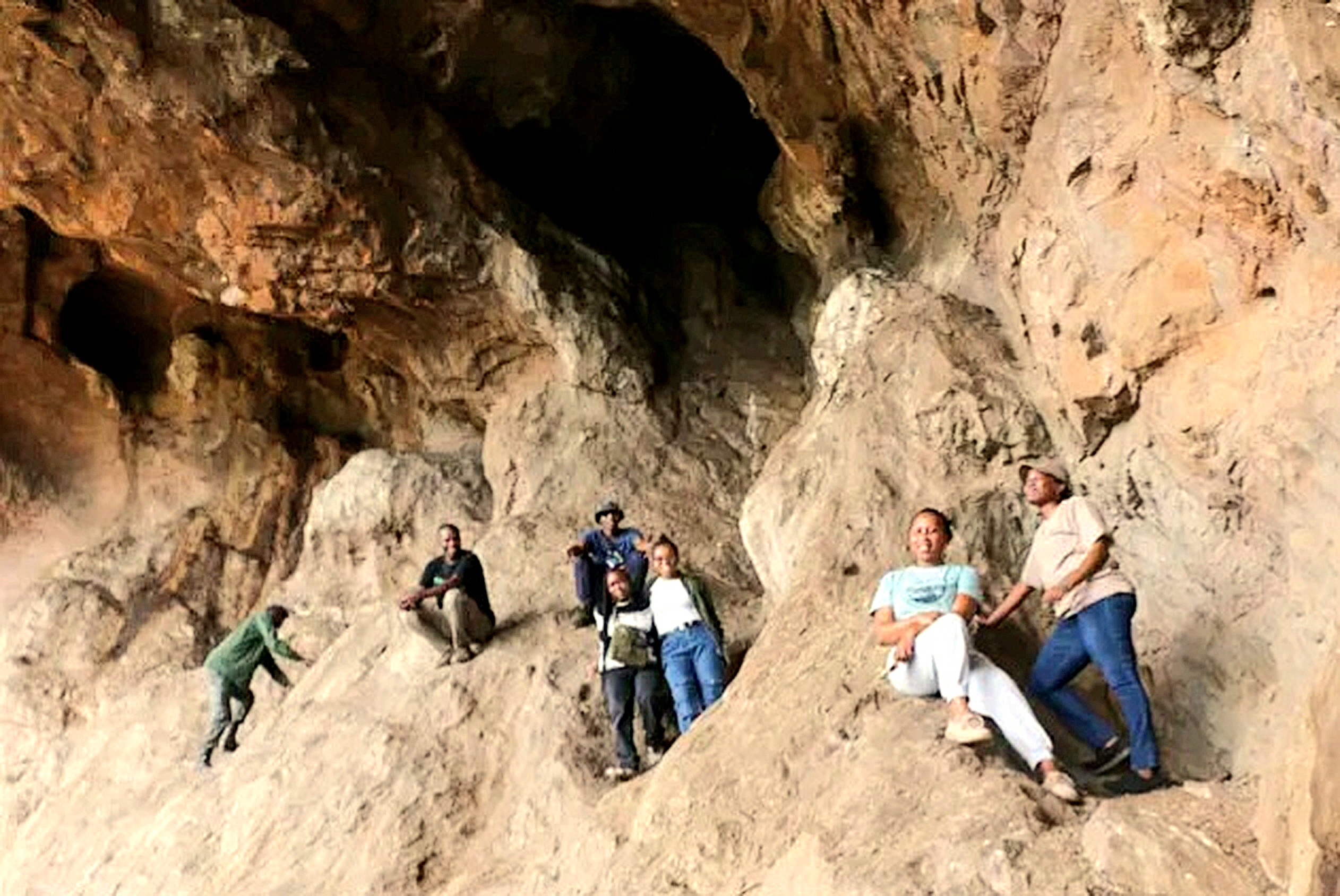Half- Day Eswatini Caving & Ancient Rock Art Experience