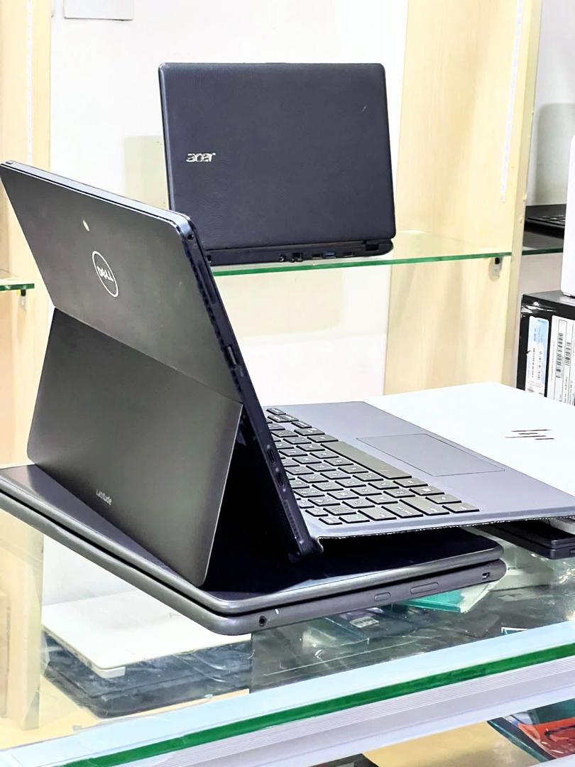 Dell Latitude 2-in-1 Laptop