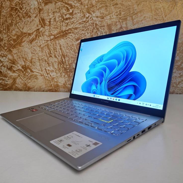 Asus VivoBook 15