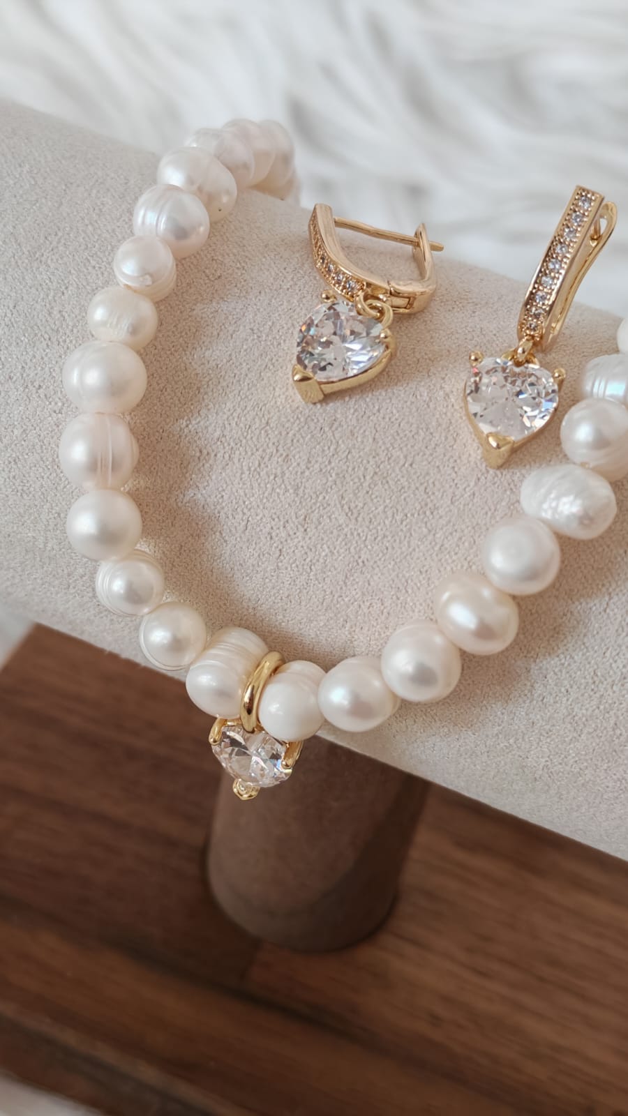 Cadena Perlas + Dije Cristal Love -  Set