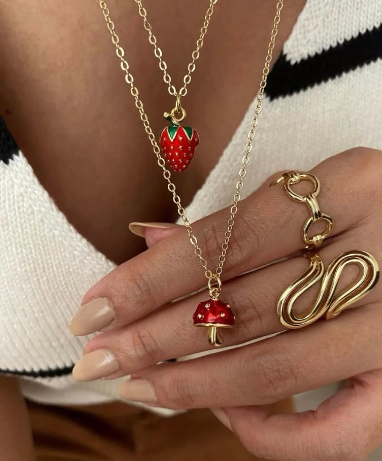 Cadena Dijes Hongo / Frutilla