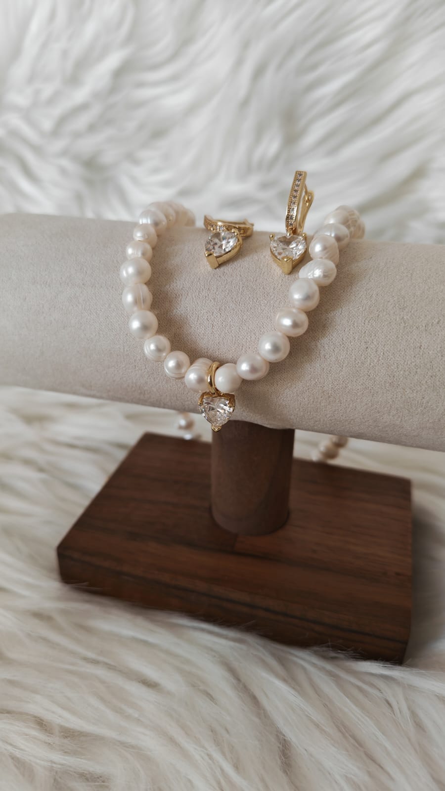 Cadena Perlas + Dije Cristal Love -  Set