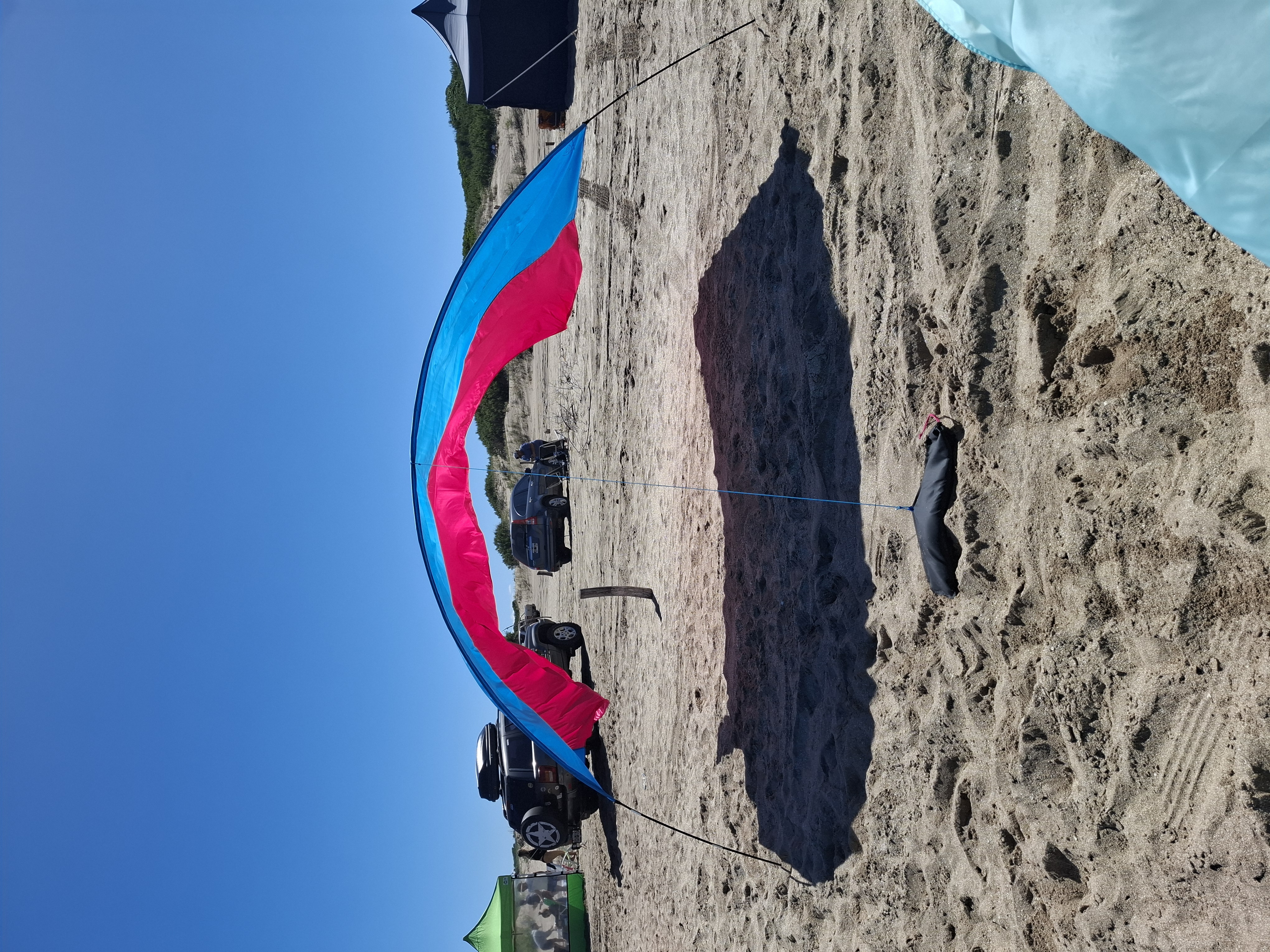 Kaito Fucsia y celeste