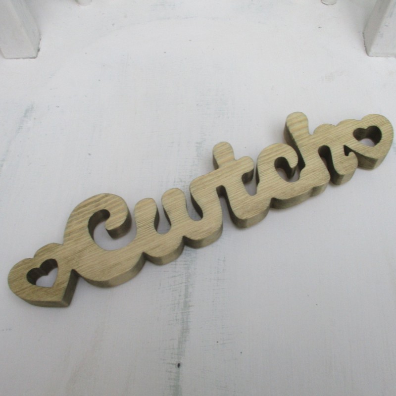 Wooden Freestanding Cwtch with Hearts