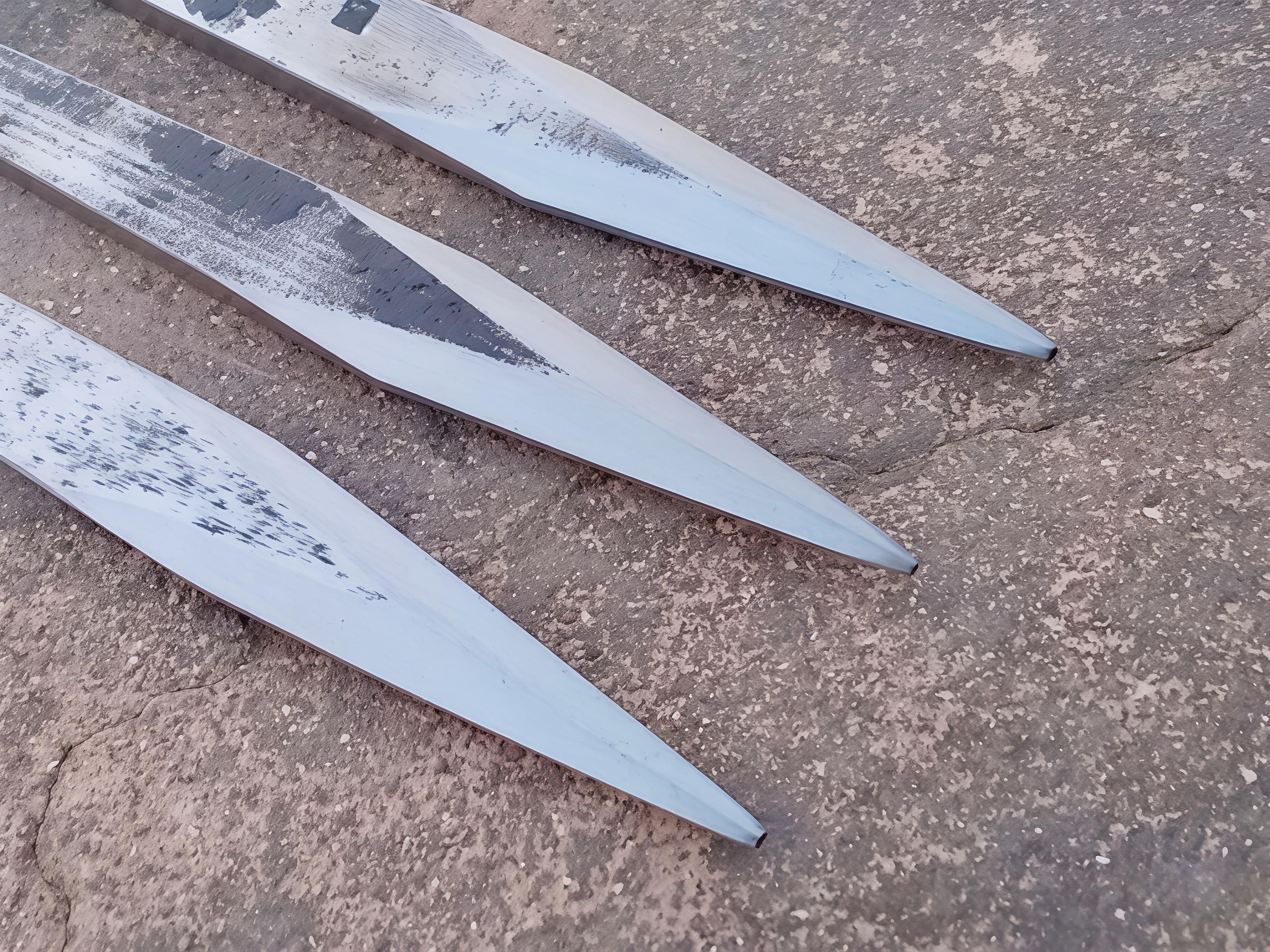 Hornet Flat – Front Heavy No-Spin Throwing Knife (440C Steel)