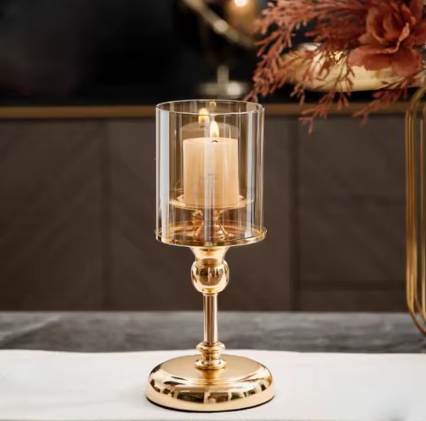 Elegant Gold Candle Holder Set
