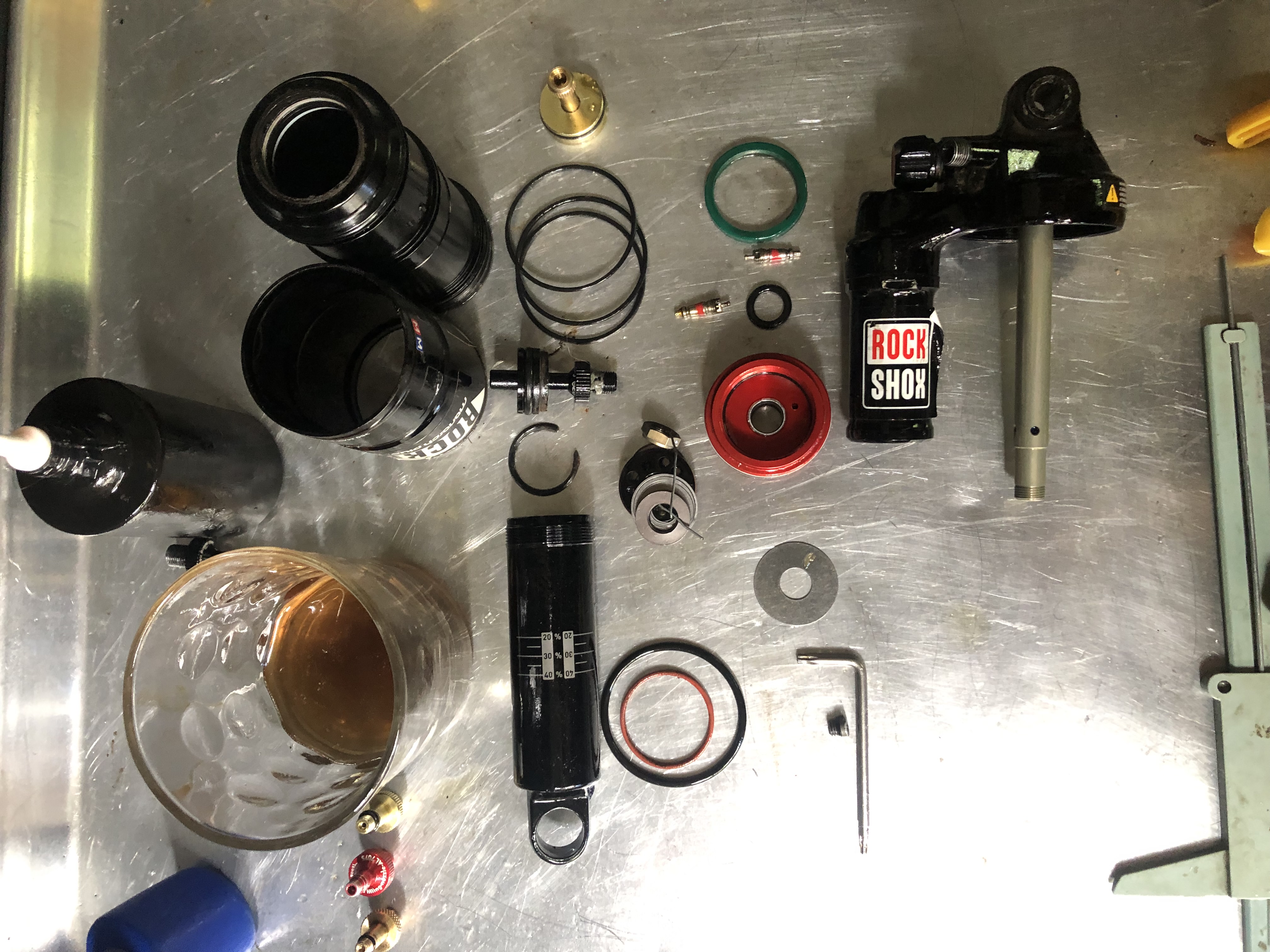 Servicio 200 horas suspensión  (horquilla o shock)