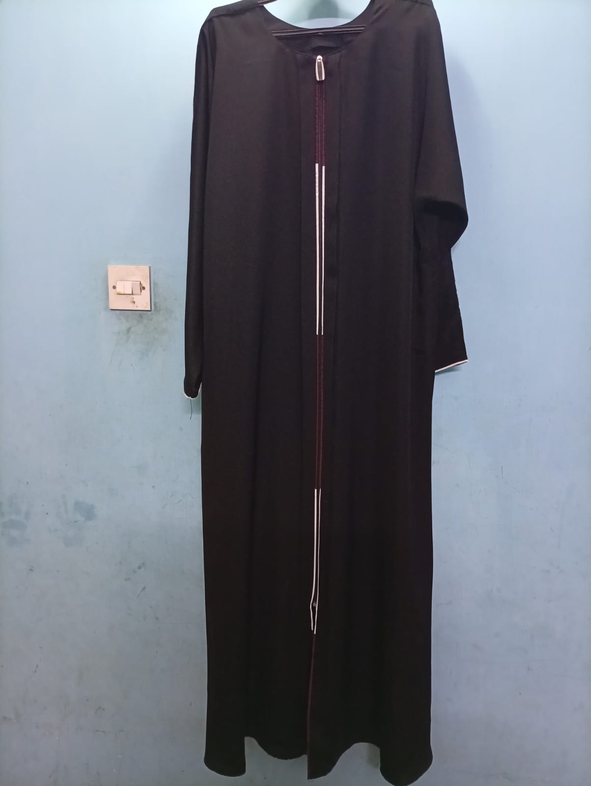Traditional Black Abaya