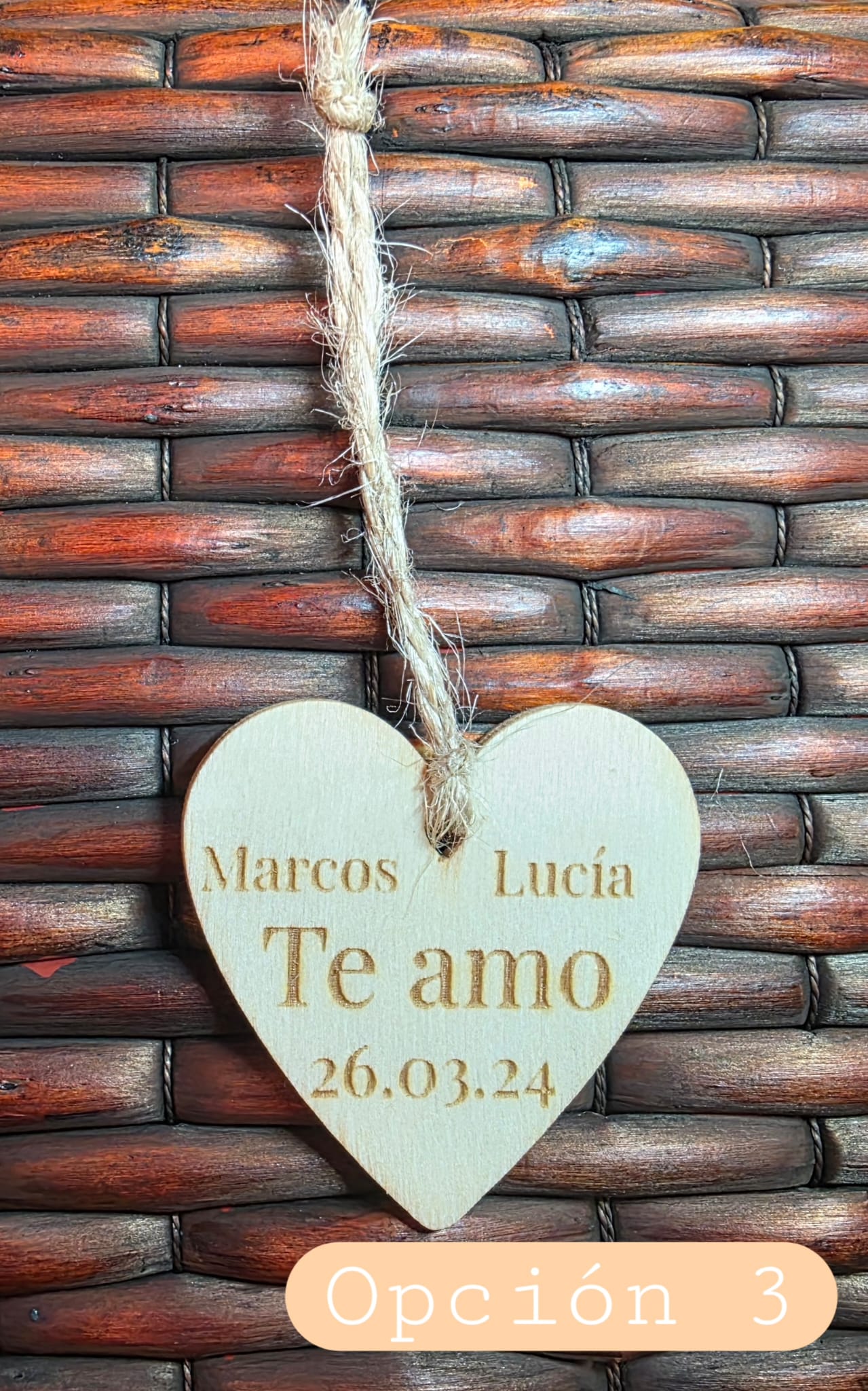 Llavero Corazón de Madera Personalizado