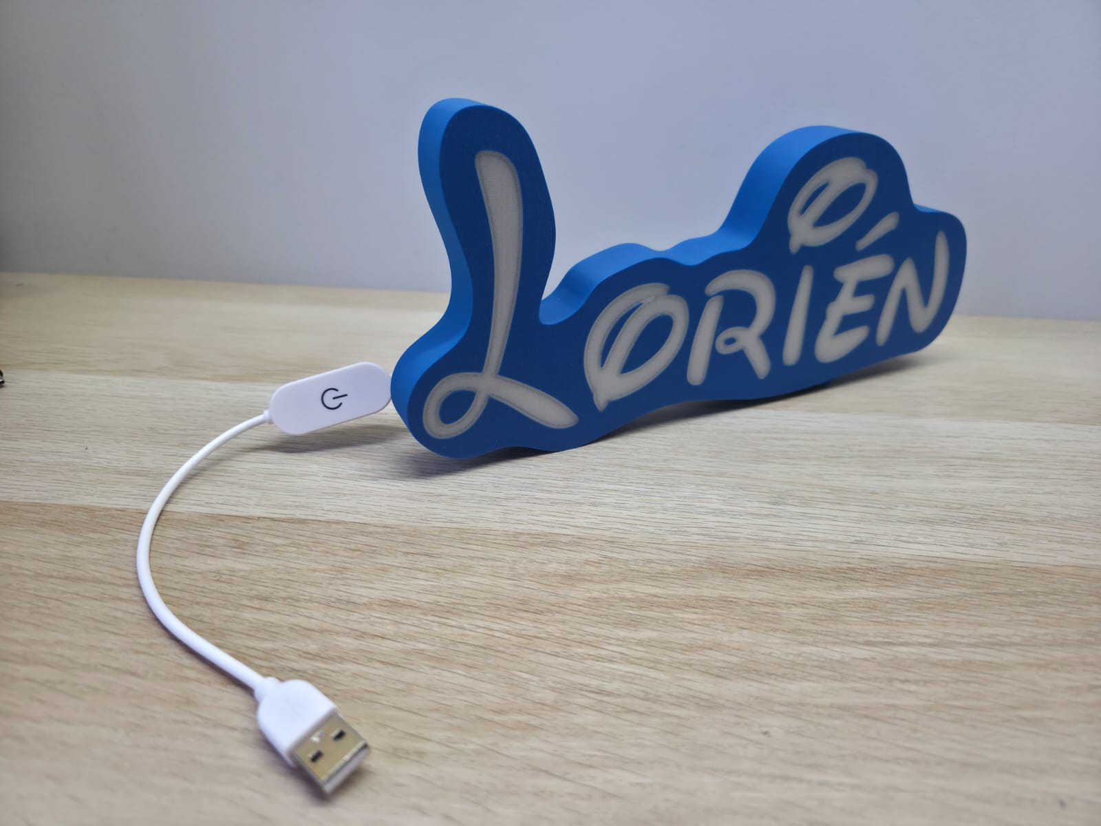 LÁMPARA CON NOMBRE PERSONALIZADA