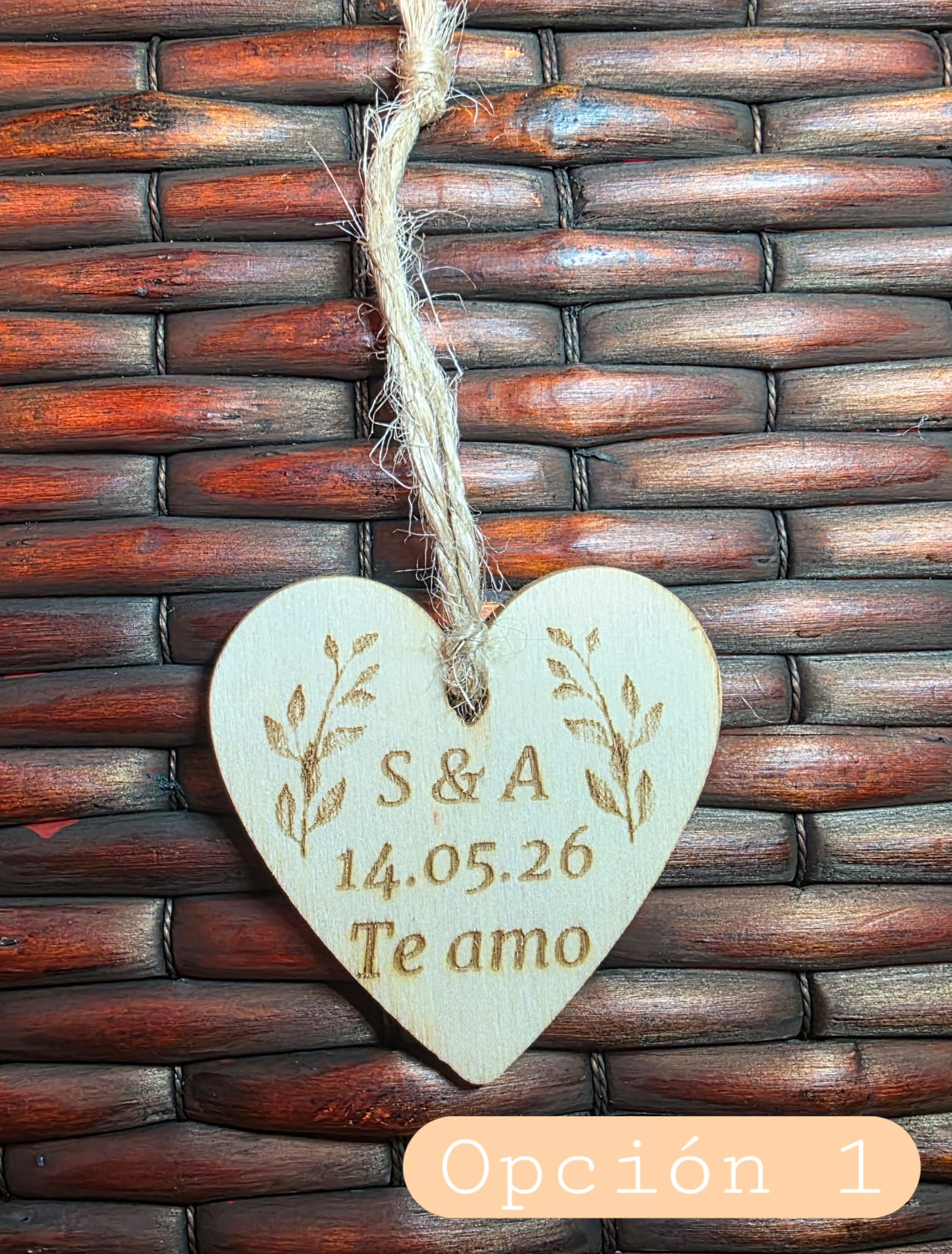 Llavero Corazón de Madera Personalizado