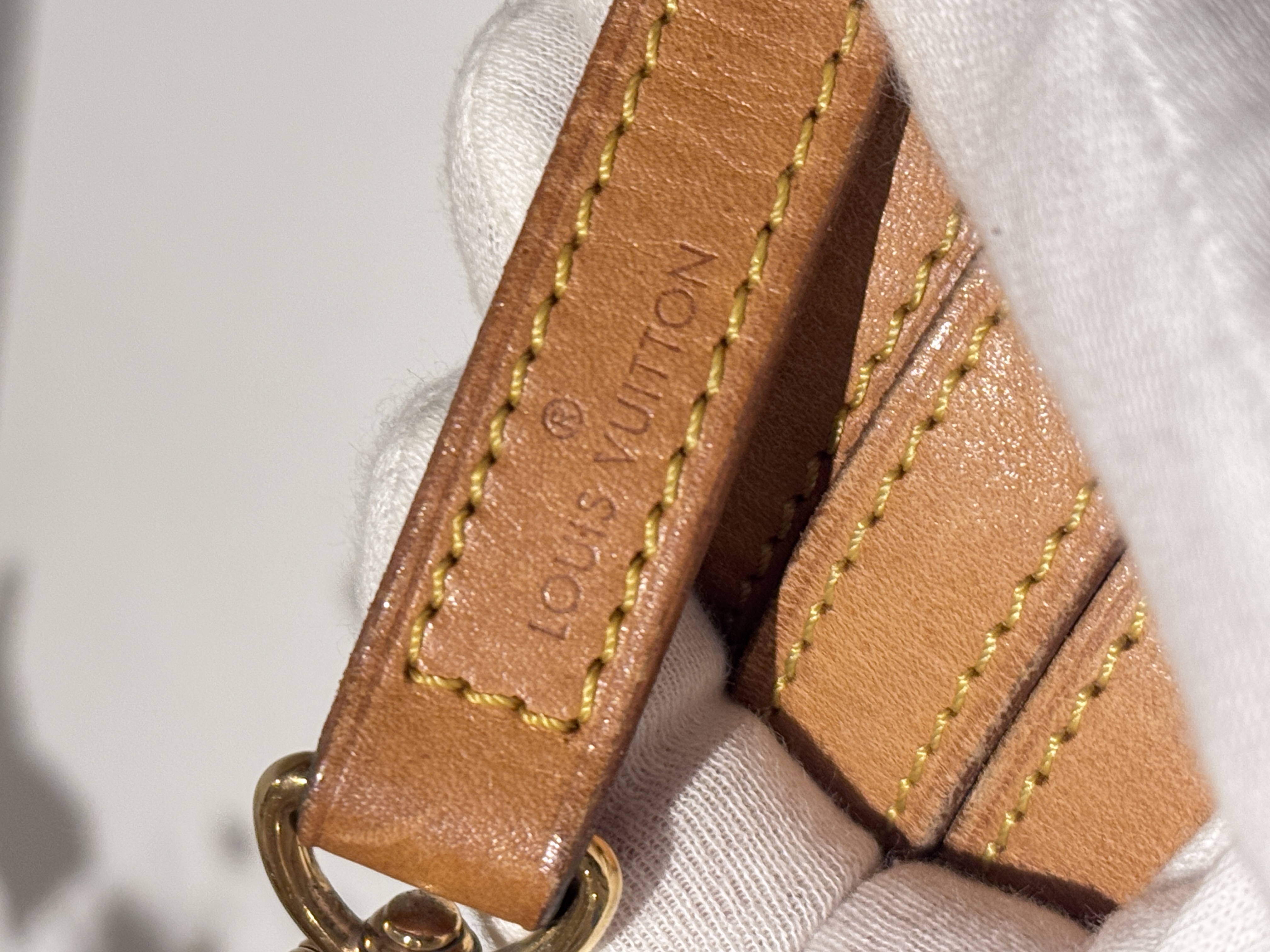 Louis Vuitton Crossbody hihna