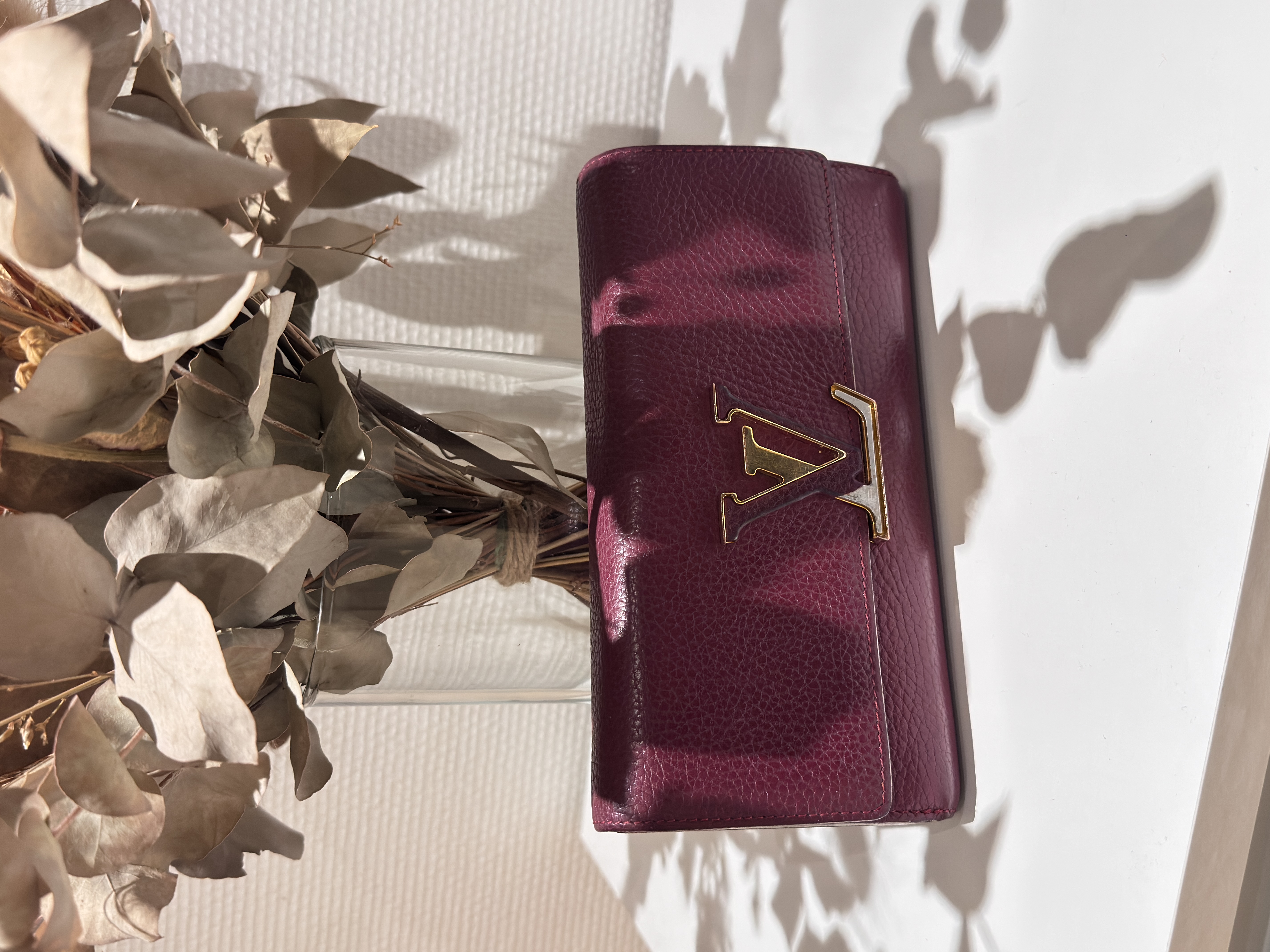 Louis Vuitton Capucines Wallet – Burgundy Taurillon Leather