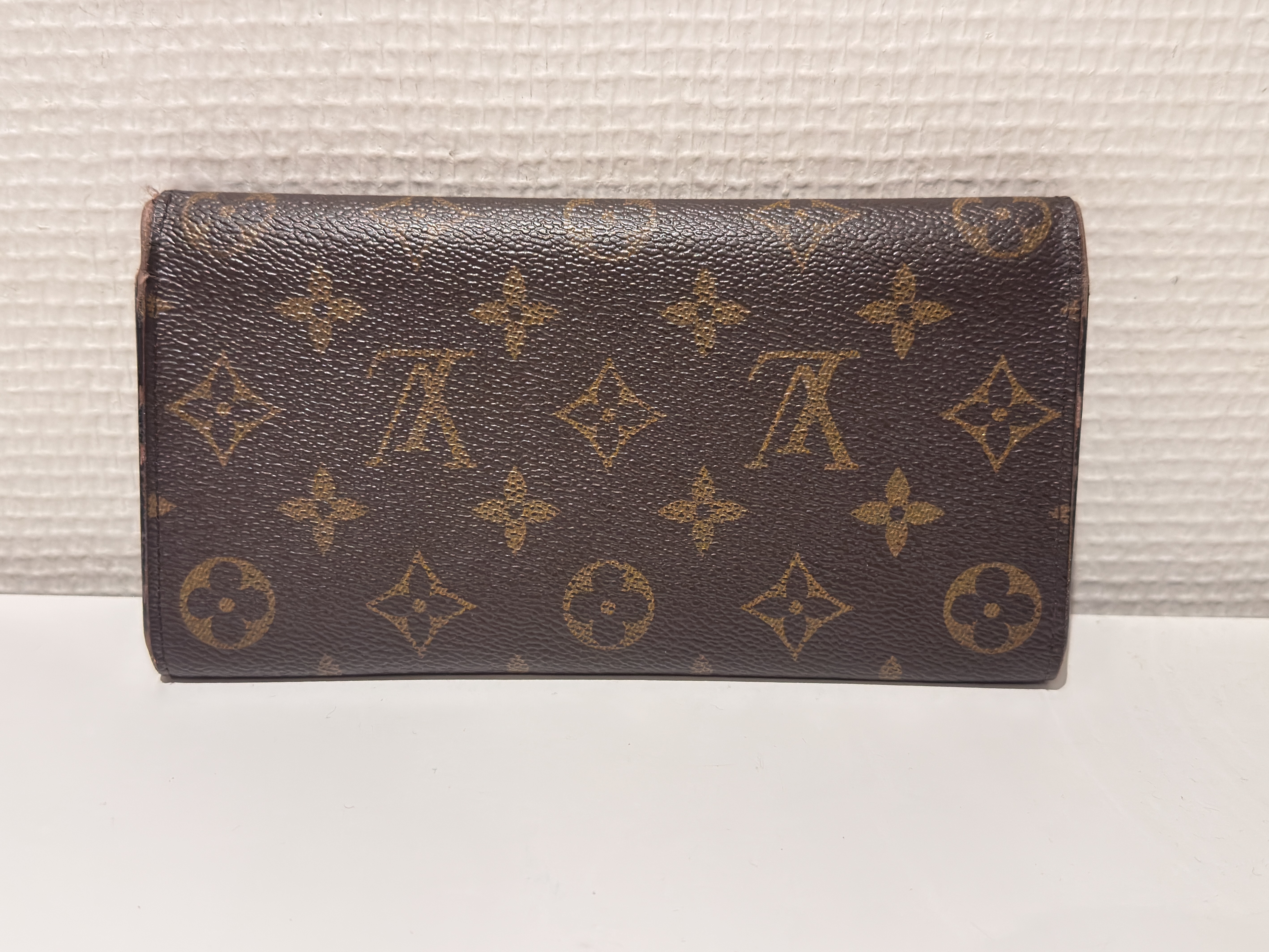 Louis Vuitton Emily Wallet – Monogram / Rose Ballerie