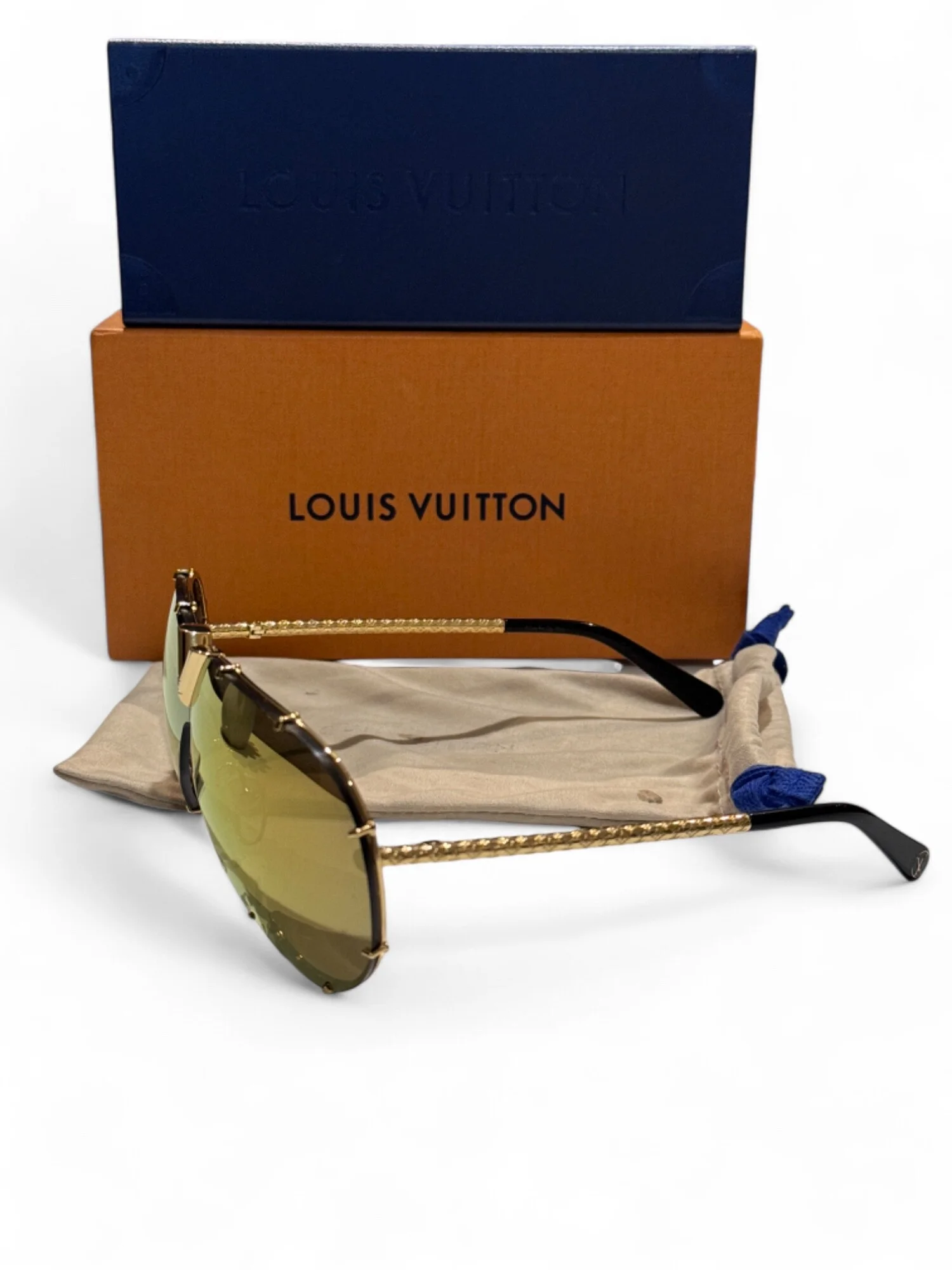 Louis Vuitton Drive Sunglasses