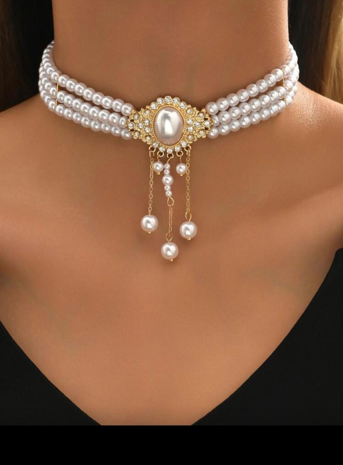 Elegant Pearl Choker Necklace