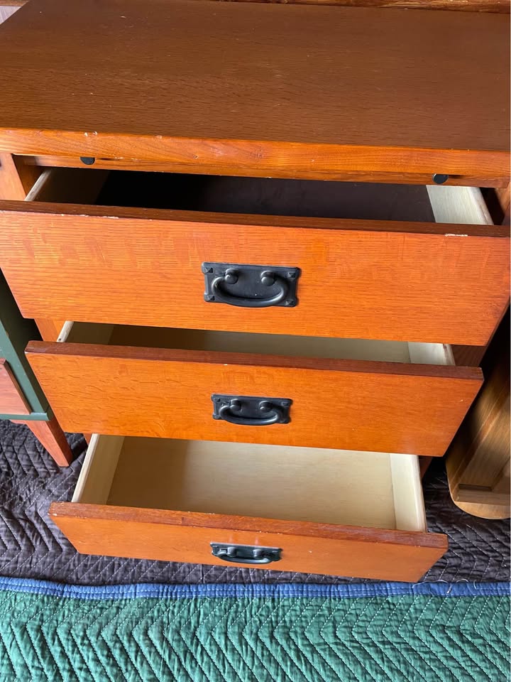 Mission Style Oak Nightstand