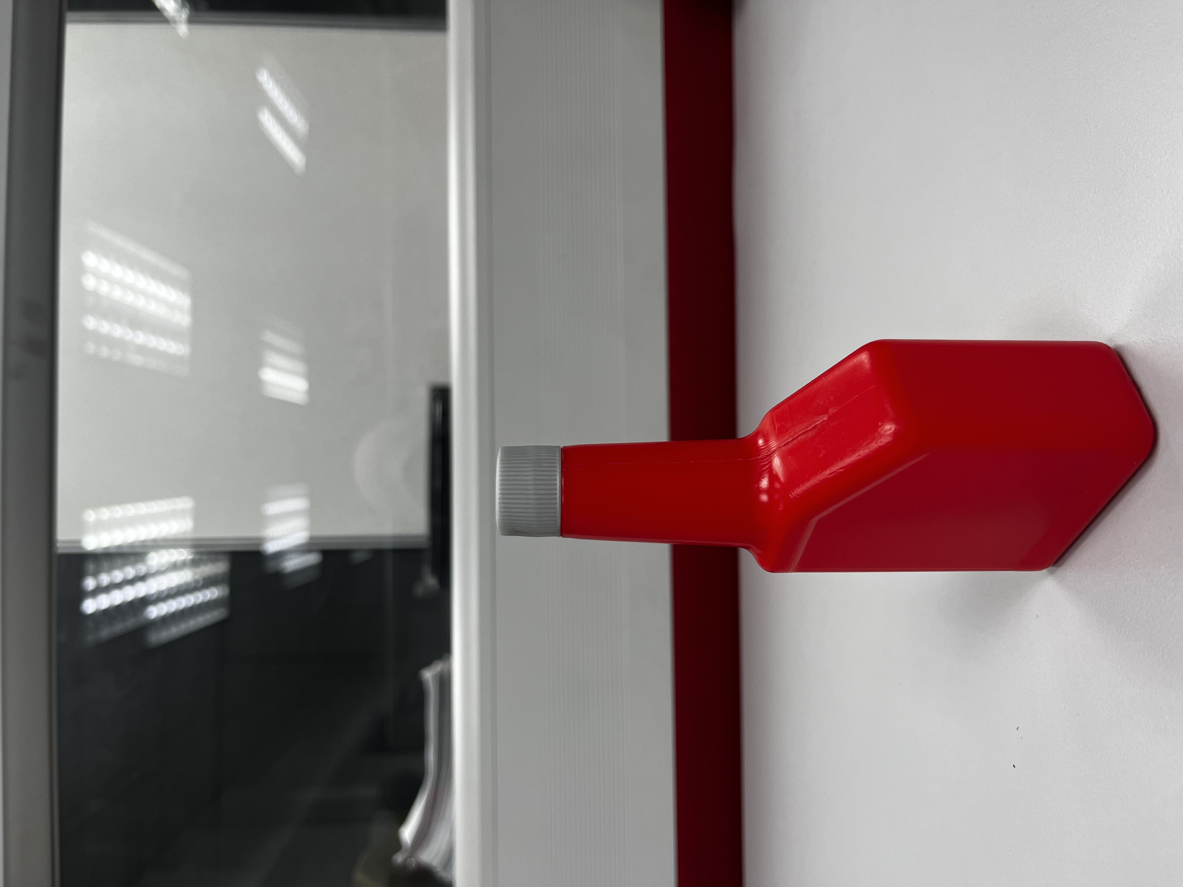 100ml Long Neck Spout Bottle