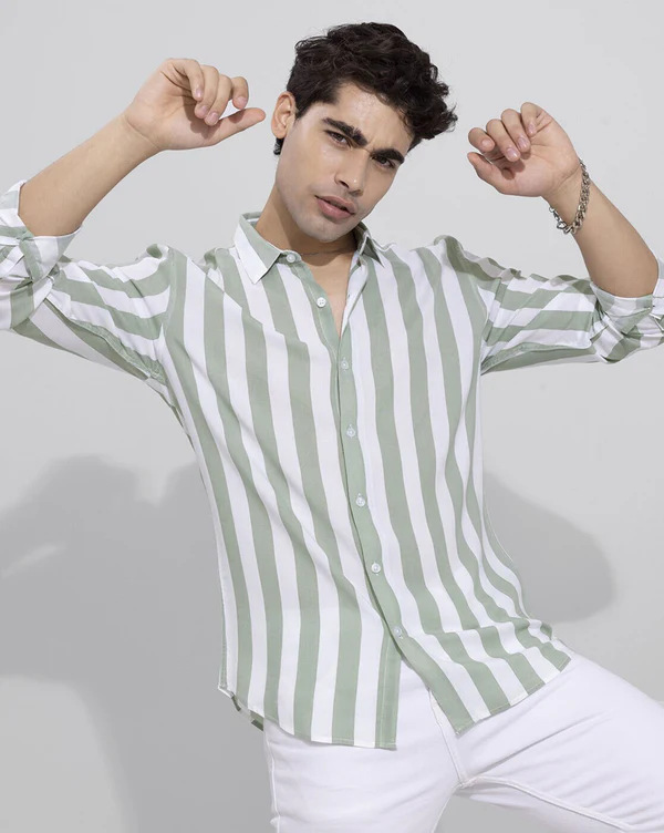 Slim Fit Striped Spread Collar Casual Shirt