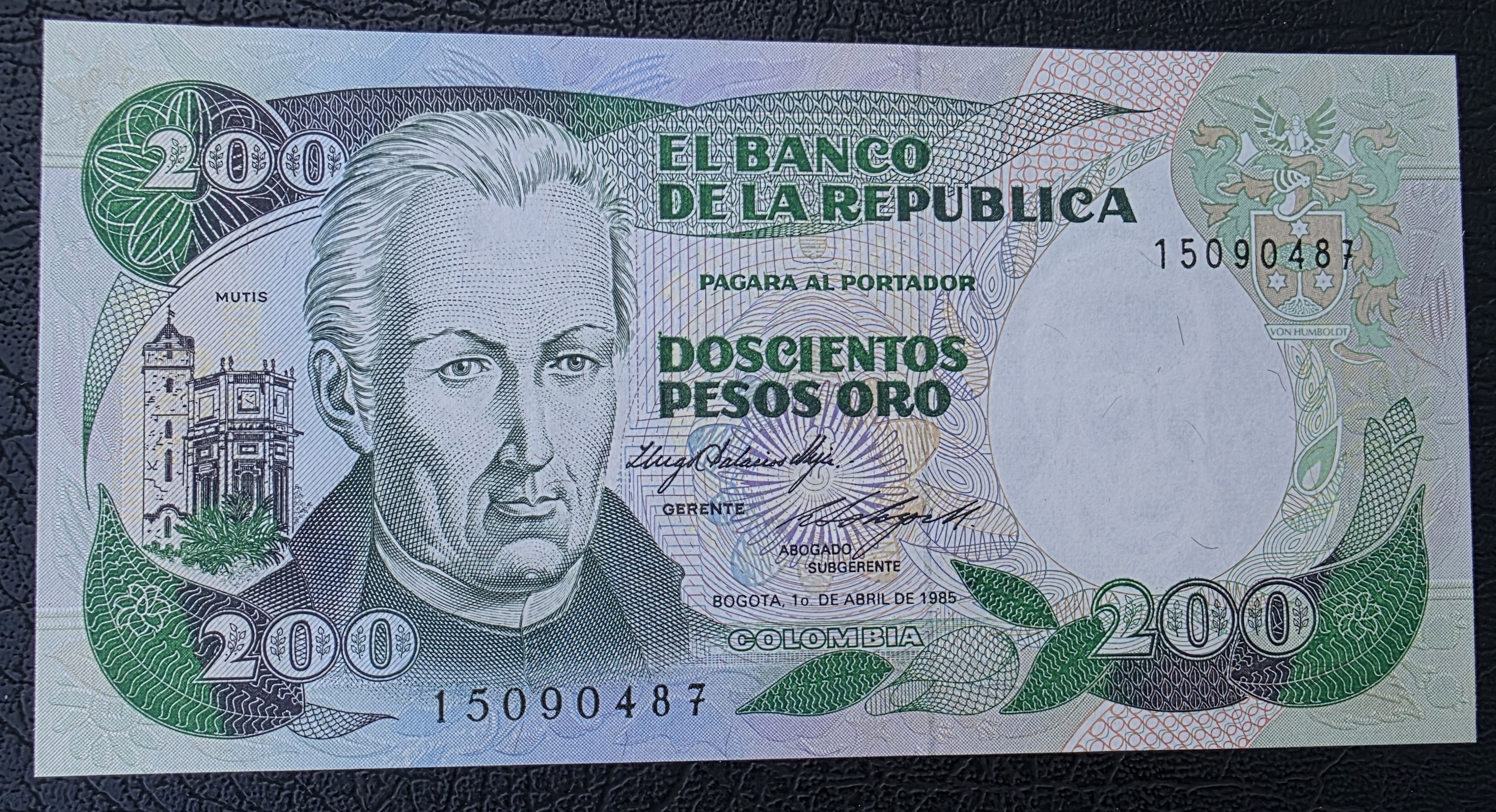 Colombia – 200 Pesos Oro 1 April 1985 (P-429b) - UNC